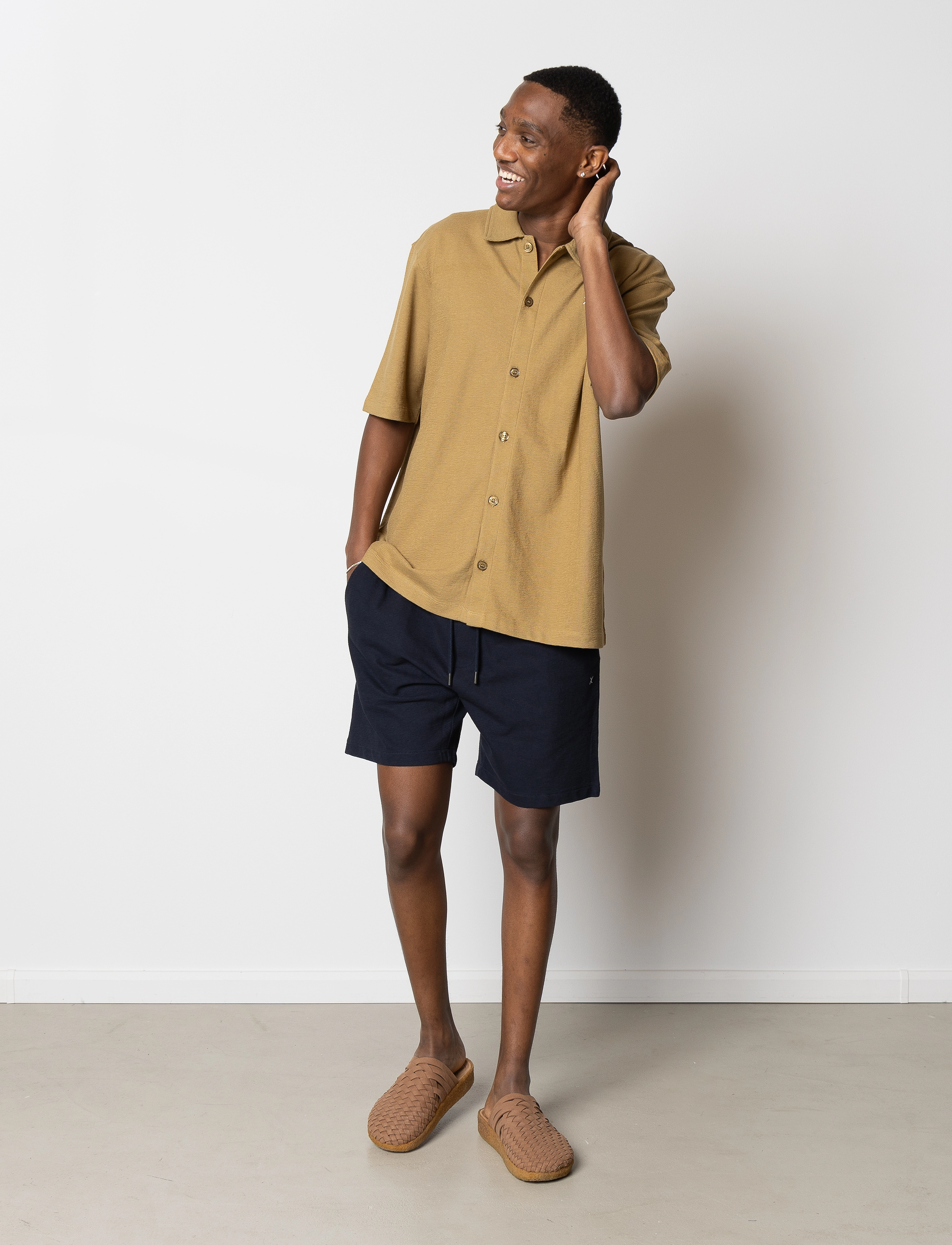 Clean Cut Copenhagen - Calton Structured Shorts - sweatshorts - dark navy - 4