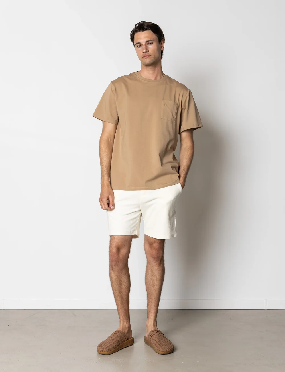 Clean Cut Copenhagen - Calton Structured Shorts - sweatshorts - ecru - 4