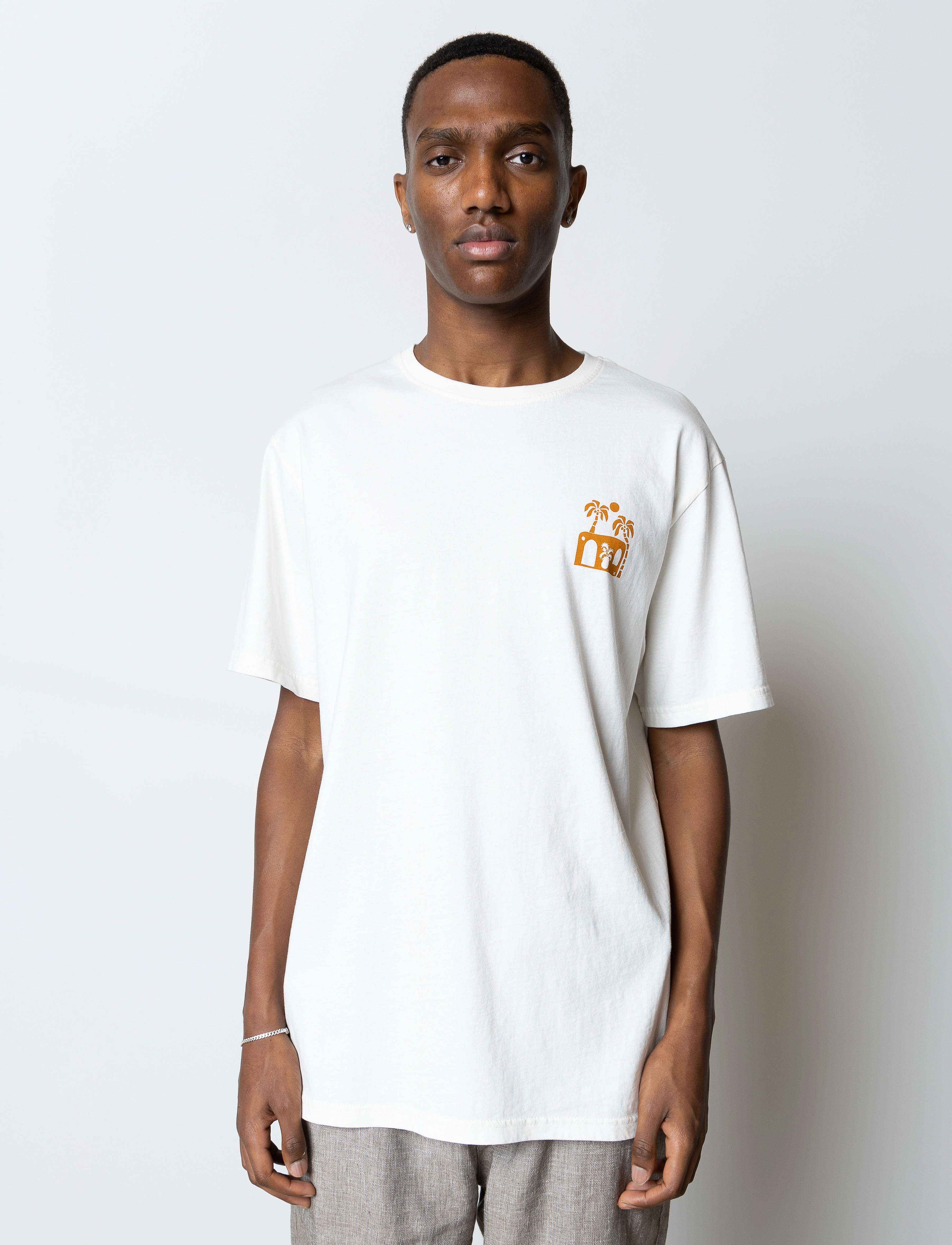 Clean Cut Copenhagen - Chase Organic Tee - ecru - 1
