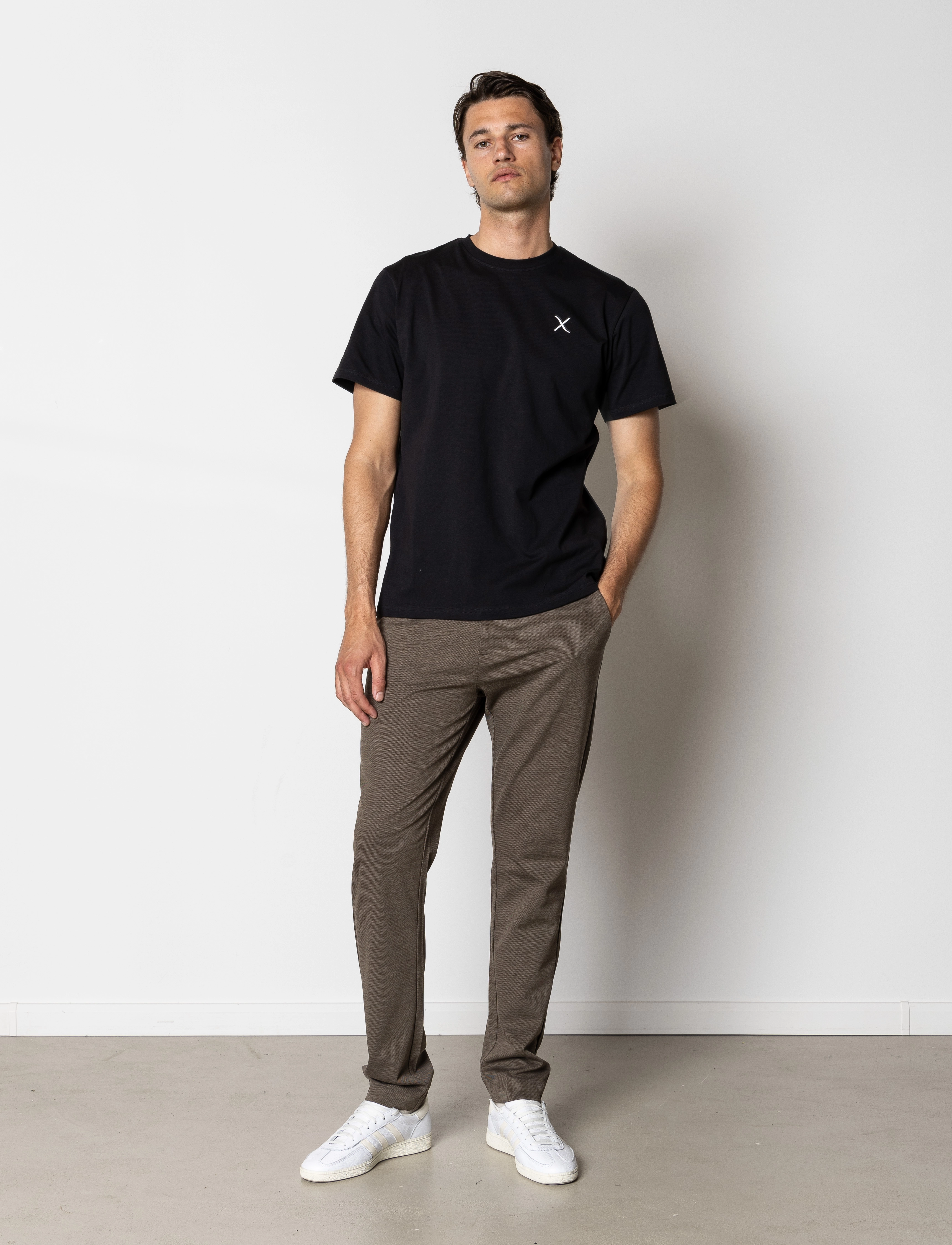 Clean Cut Copenhagen - Cross Logo Organic Tee - black - 3