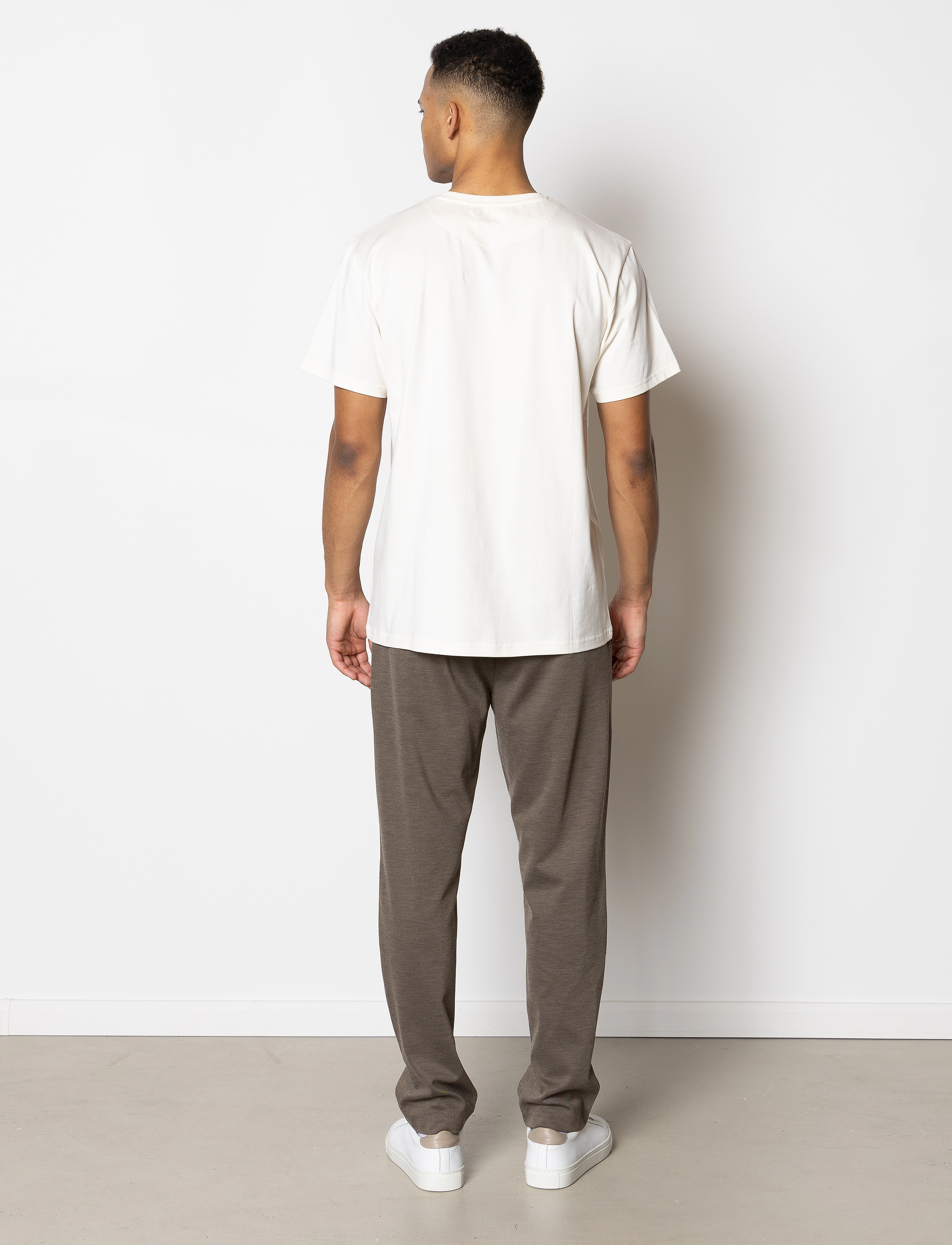 Clean Cut Copenhagen - Cross Logo Organic Tee - ecru - 5
