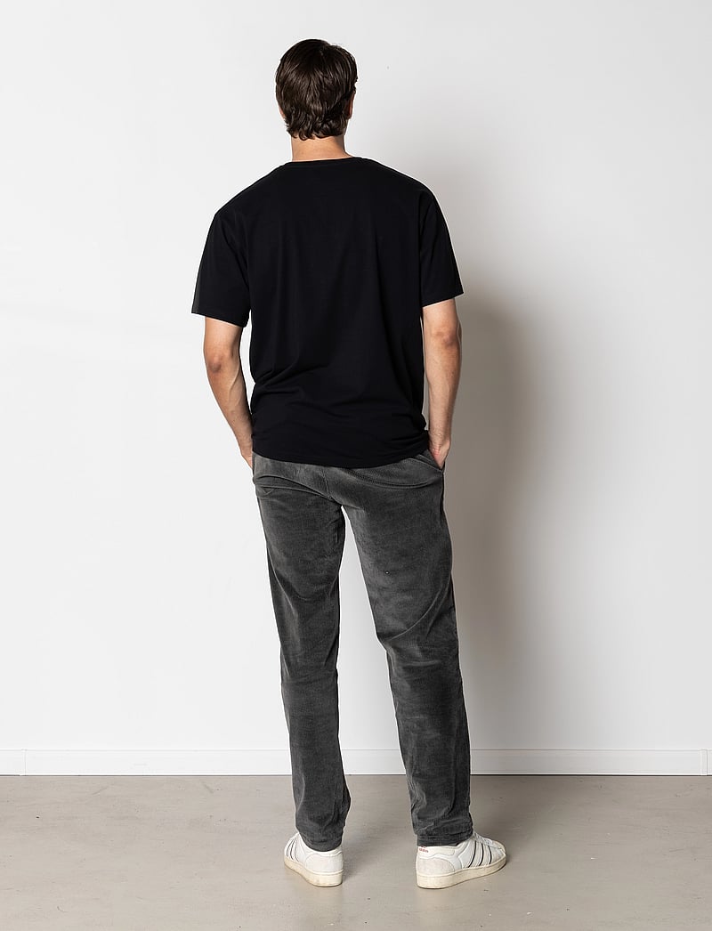 Clean Cut Copenhagen - Sortedamssøen organic T-shirt - kurzärmelig - black - 5