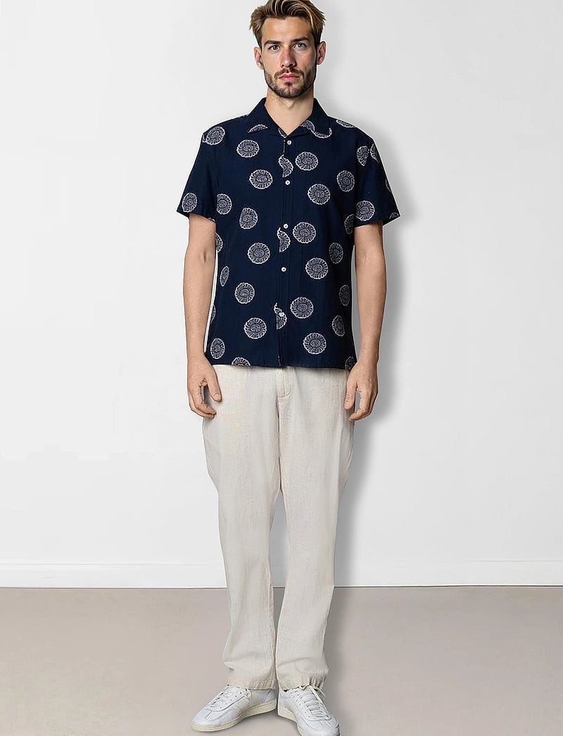 Clean Cut Copenhagen - Bowling Miller shirt SS - kurzarmhemden - navy - 4