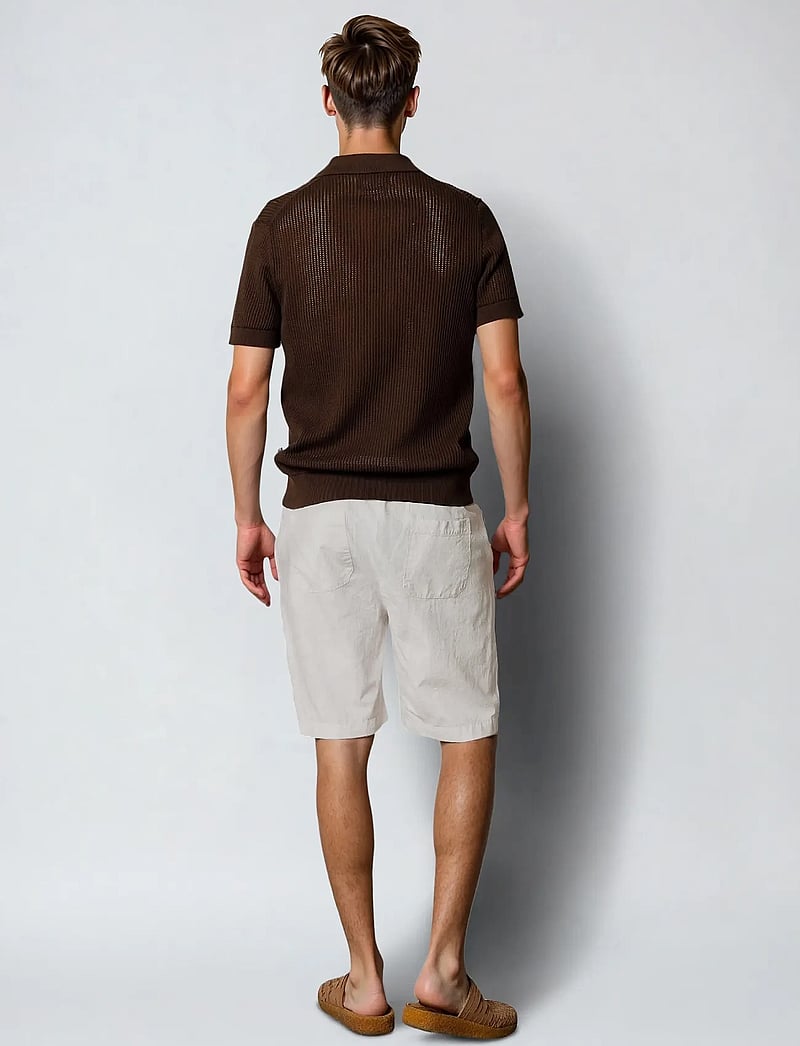 Clean Cut Copenhagen - Barcelona Luca shorts - leinen-shorts - light beige - 4