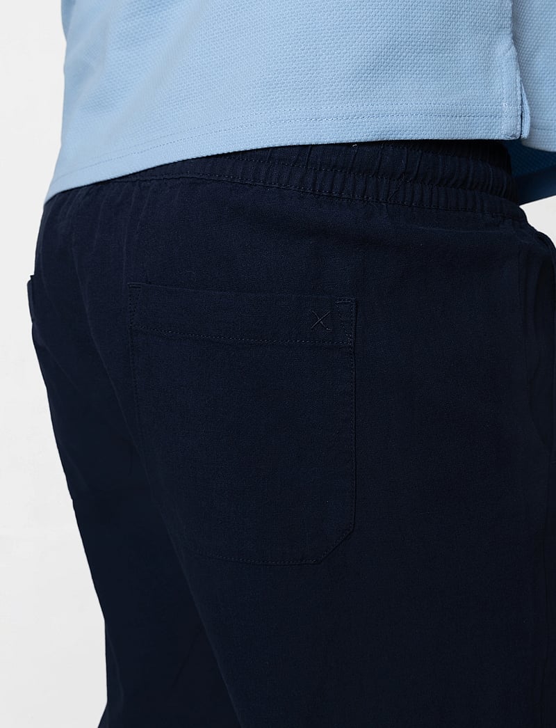 Clean Cut Copenhagen - Barcelona Luca pants - leinenhosen - navy - 3