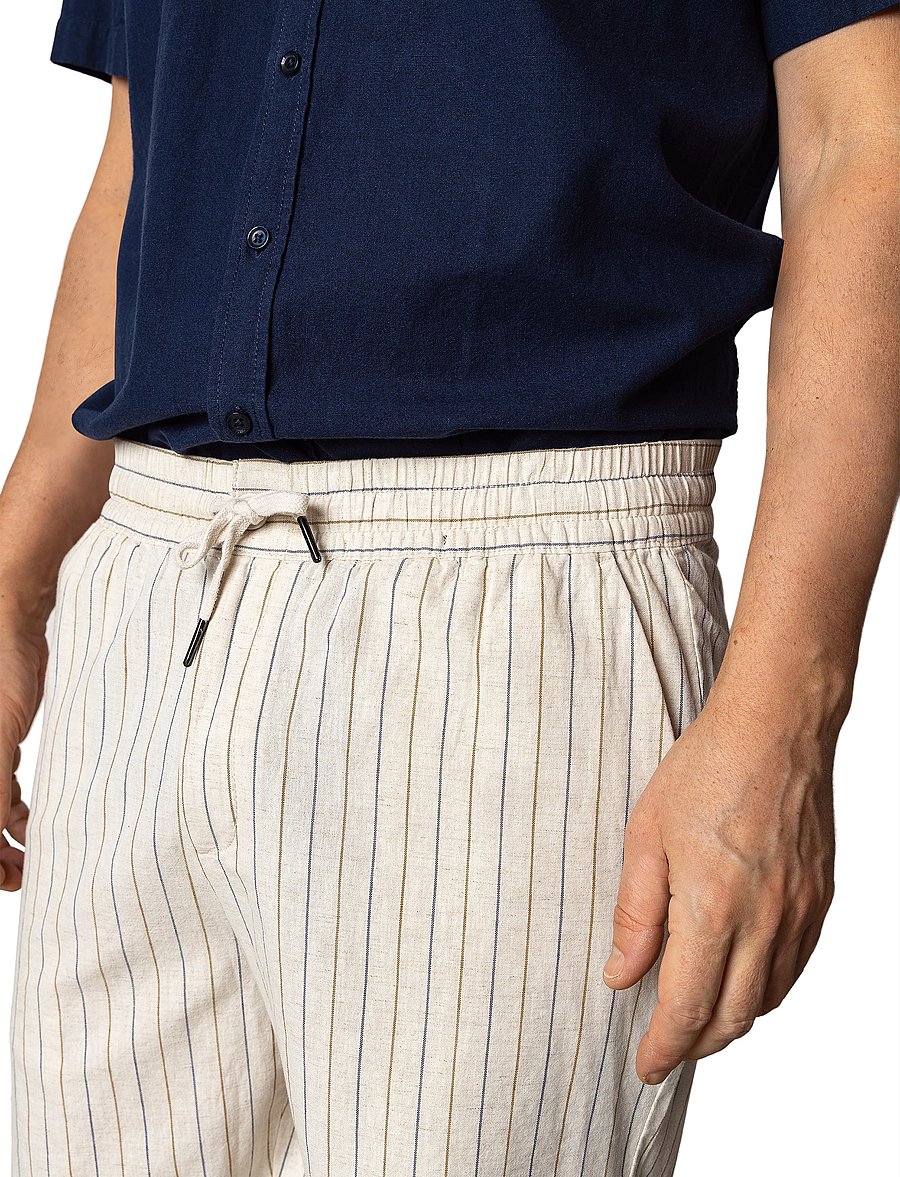 Clean Cut Copenhagen - Barcelona Ran shorts - linneshorts - light beige striped - 3