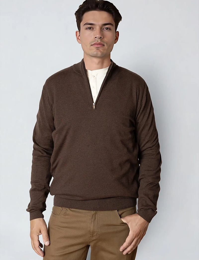 Clean Cut Copenhagen - Claude half-zip knit - halfzip strik - brown melangÈ - 0