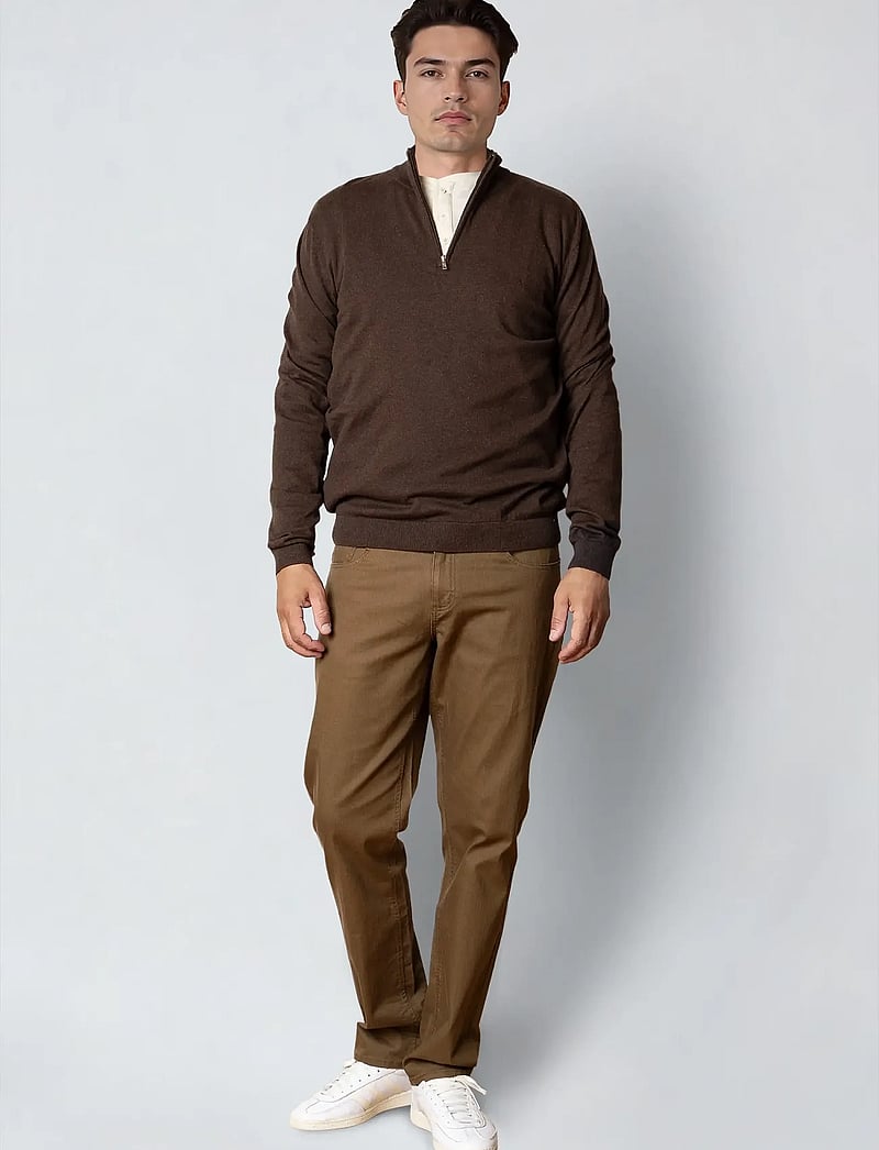 Clean Cut Copenhagen - Claude half-zip knit - halfzip strik - brown melangÈ - 3