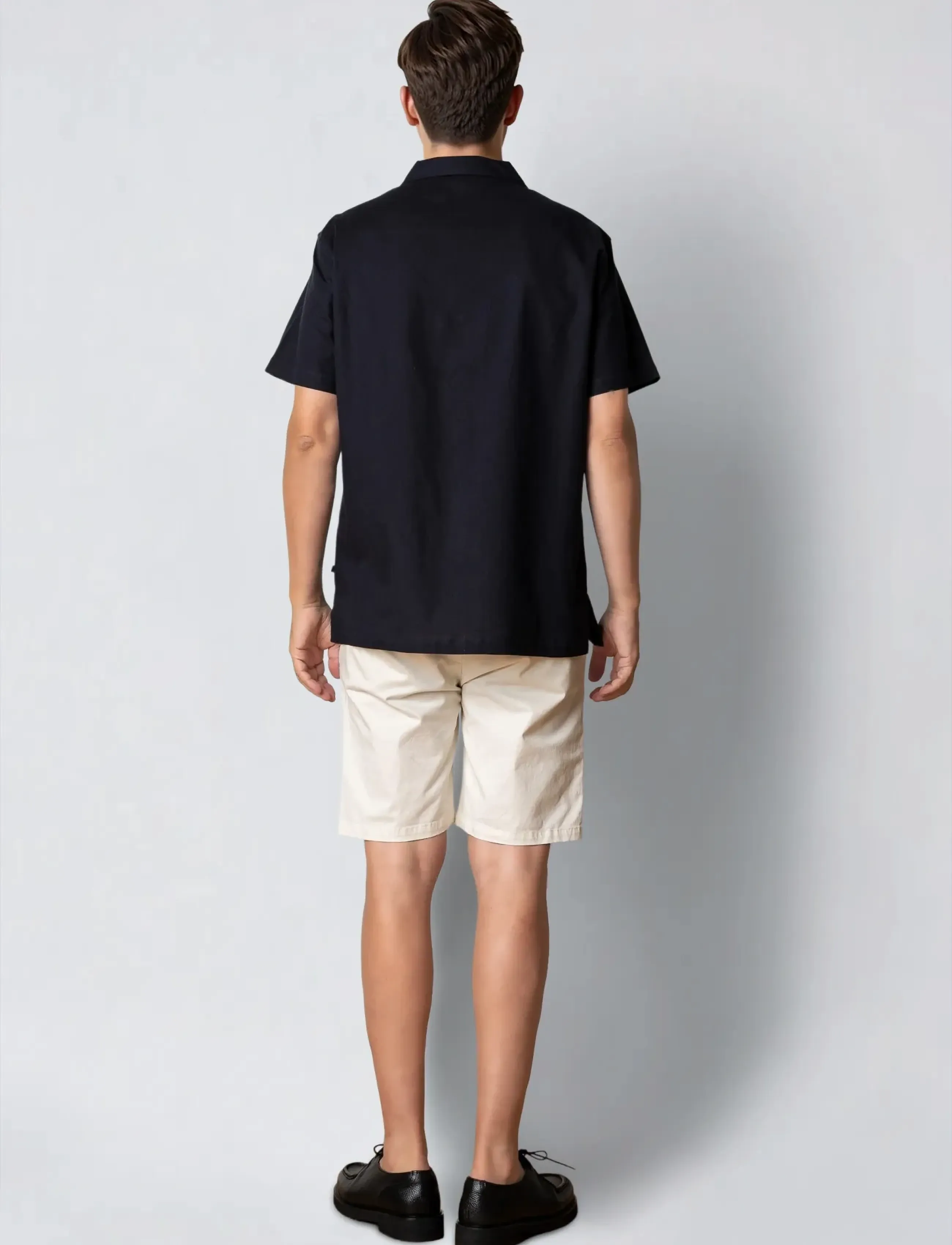 Clean Cut Copenhagen - Mitchell Twill Shorts - chinos shorts - ecru - 4