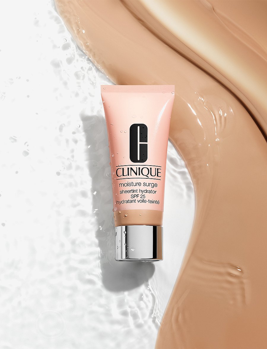 Clinique - Moisture Surge Sheertint Hydrator SPF25 - makeup - universal light medium - 1