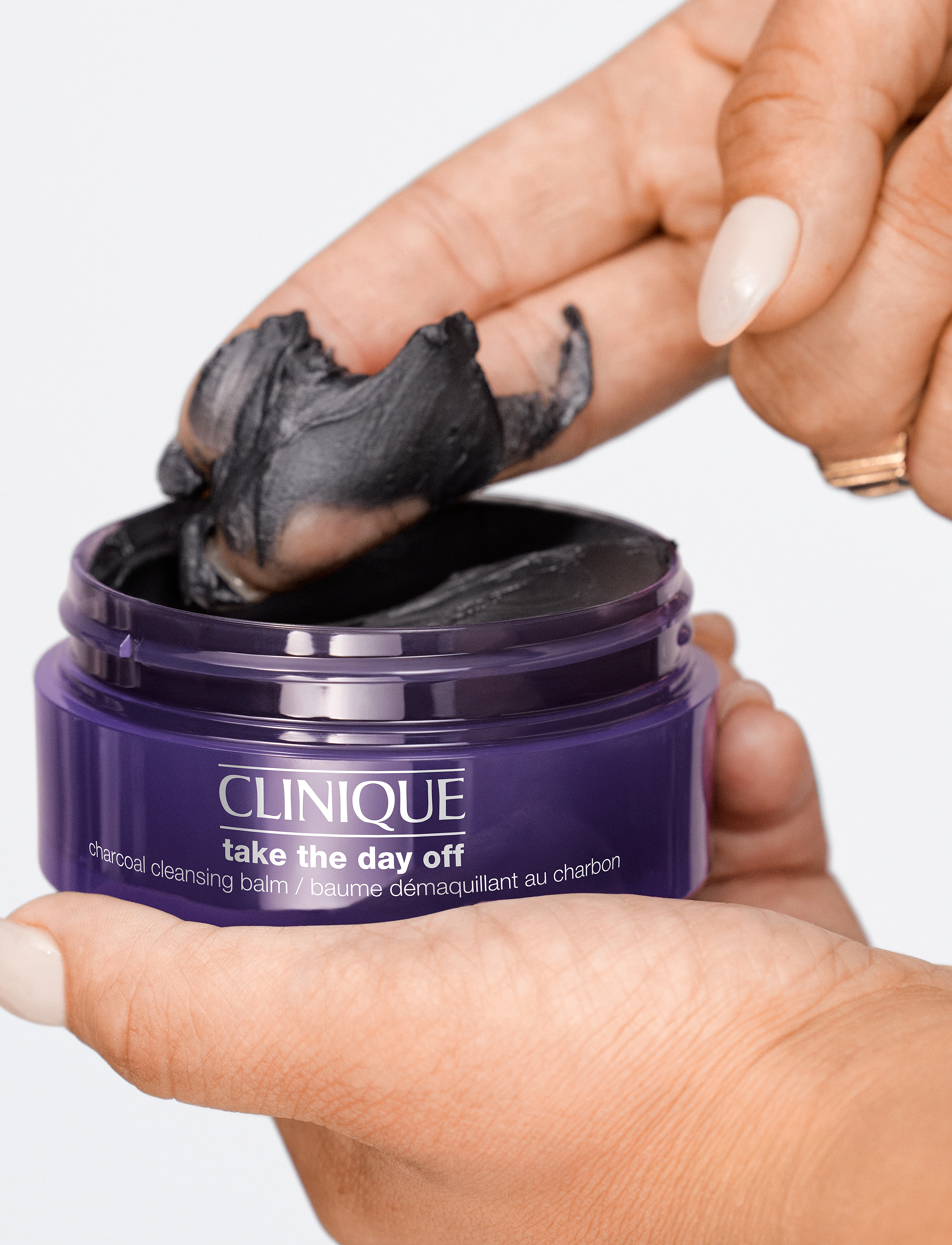 Clinique Take The Day Off Charcoal Detoxifying Cleansing Balm, 125 ml, Nude, Rengøringsmidler > Ansigtsvask Og Rengøringsmidler, Dame