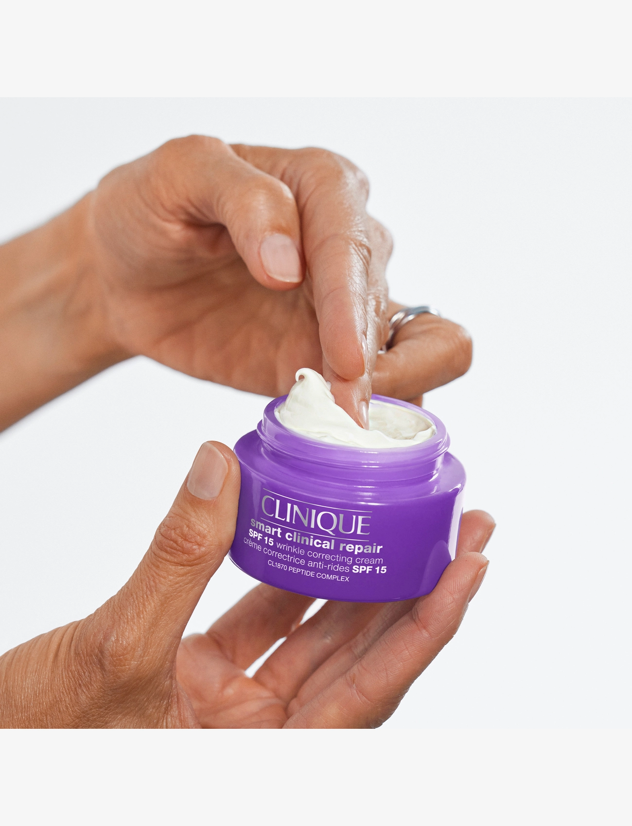 Clinique - Smart Clinical Repair SPF 30 Wrinkle Correcting Cream - sommerens hudpleje - 1 - 2