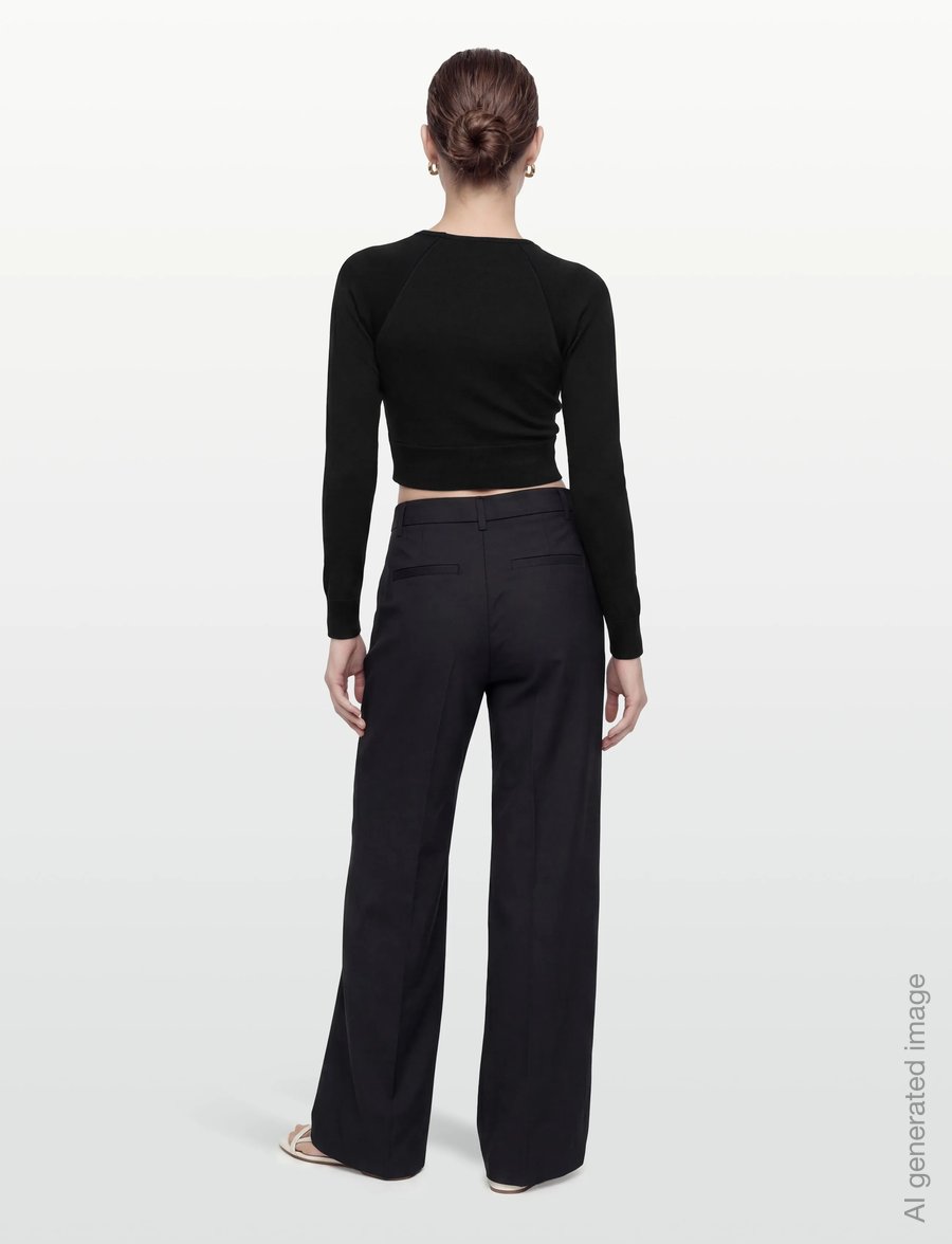 Closed - WOMEN CROPPED RAGLAN LONGSLEEVE T-SHIRTS BLACK - crop-tops - black - 4
