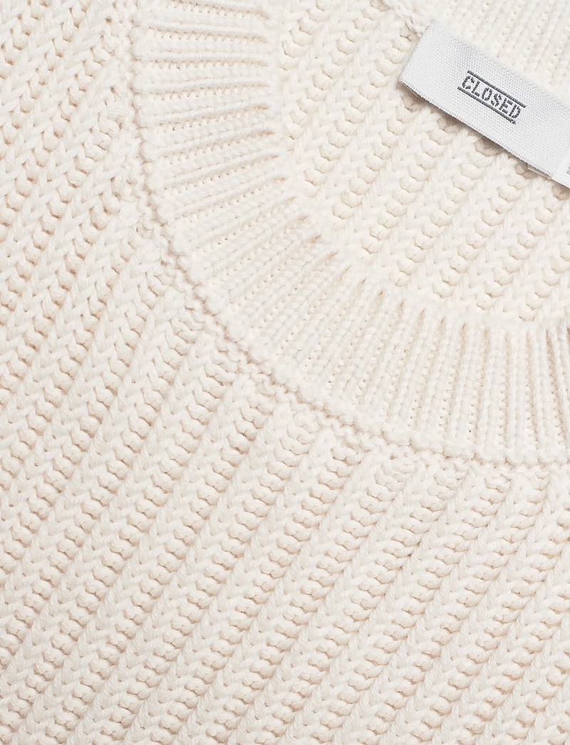 Closed - WOMEN CREW NECK RACER TOP KNITS ECRU - Ärmellose tops - ecru - 2