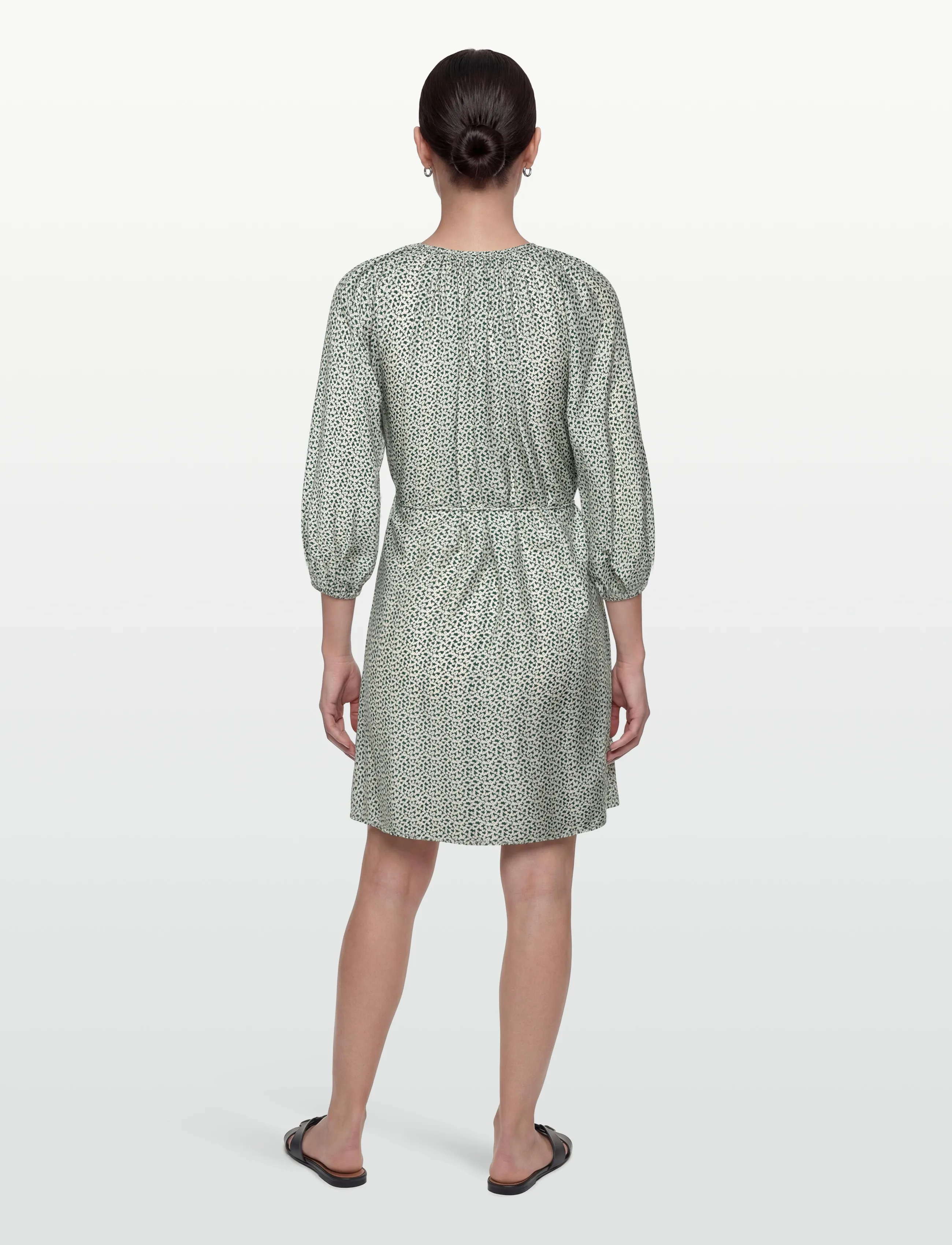 Closed - SHORT BELTED DRESS FERN GREEN - korta klänningar - fern green - 4