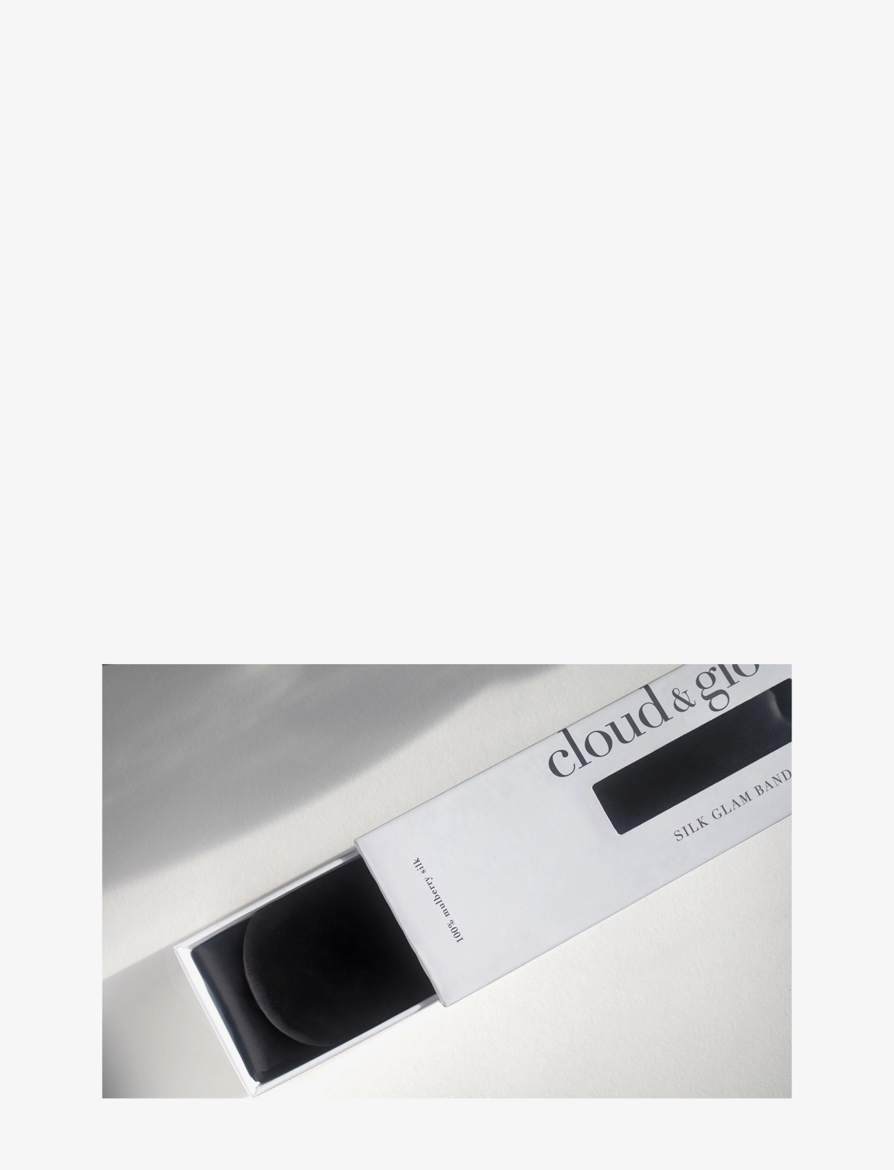 Cloud & Glow - Silk Glam Band Black - hårbånd - black - 2