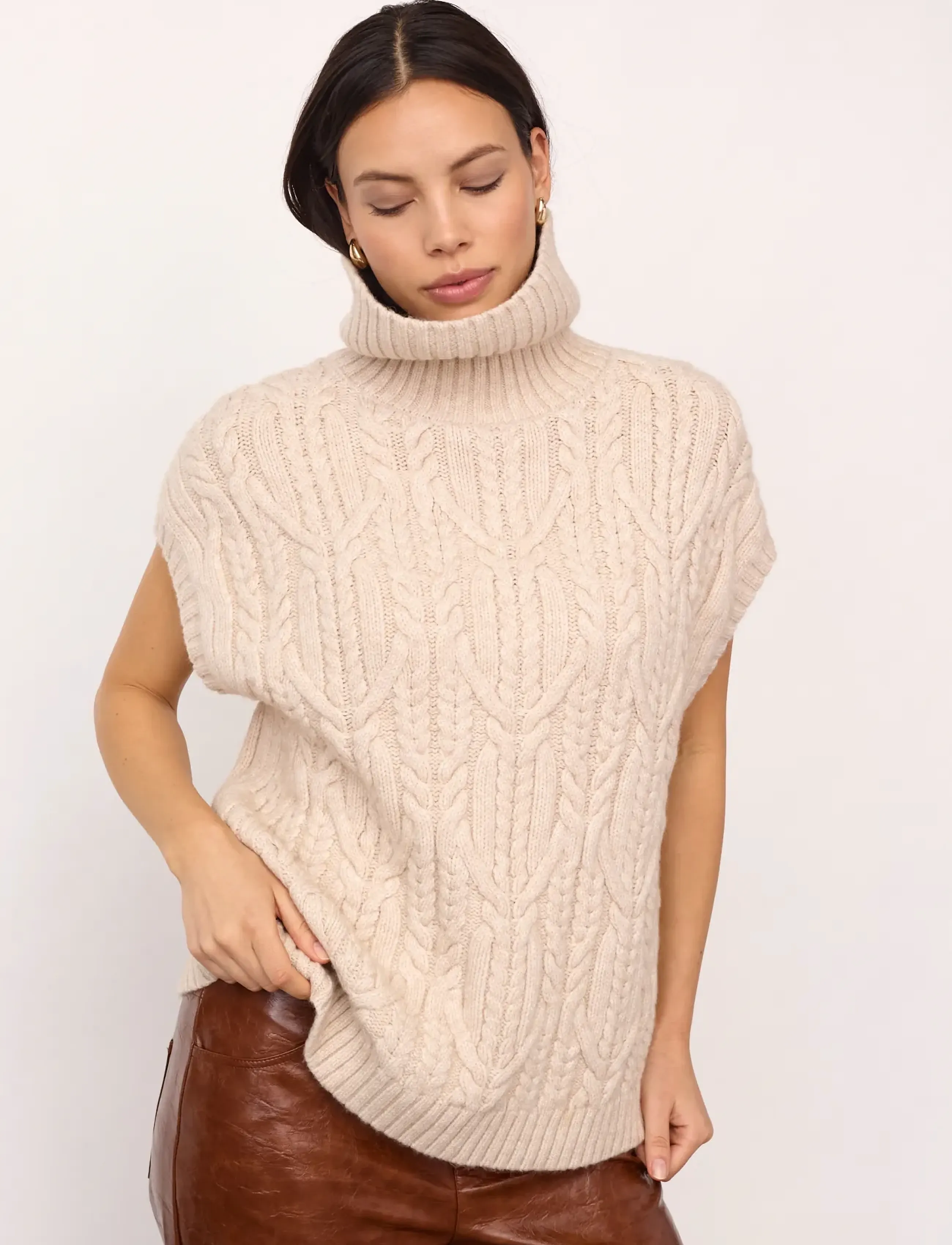 Co' Couture - 32222 RowCC Oversize Cable Knit Vest - stickade västar - creme - 0