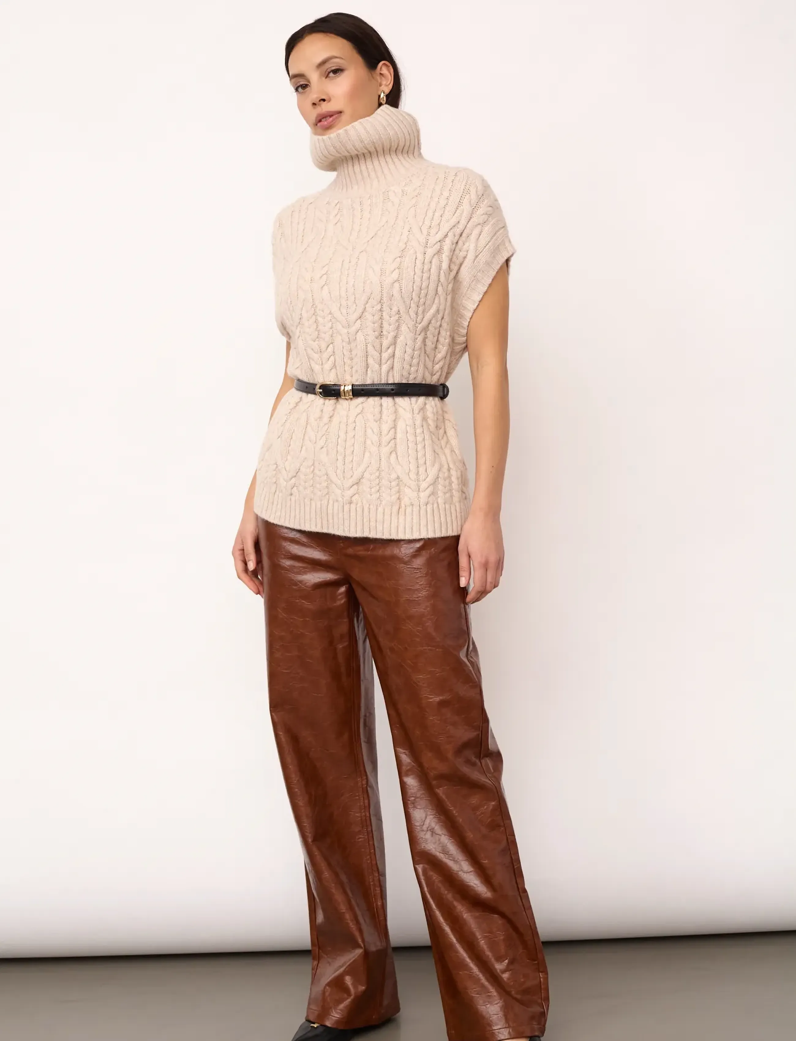 Co' Couture - 32222 RowCC Oversize Cable Knit Vest - stickade västar - creme - 4