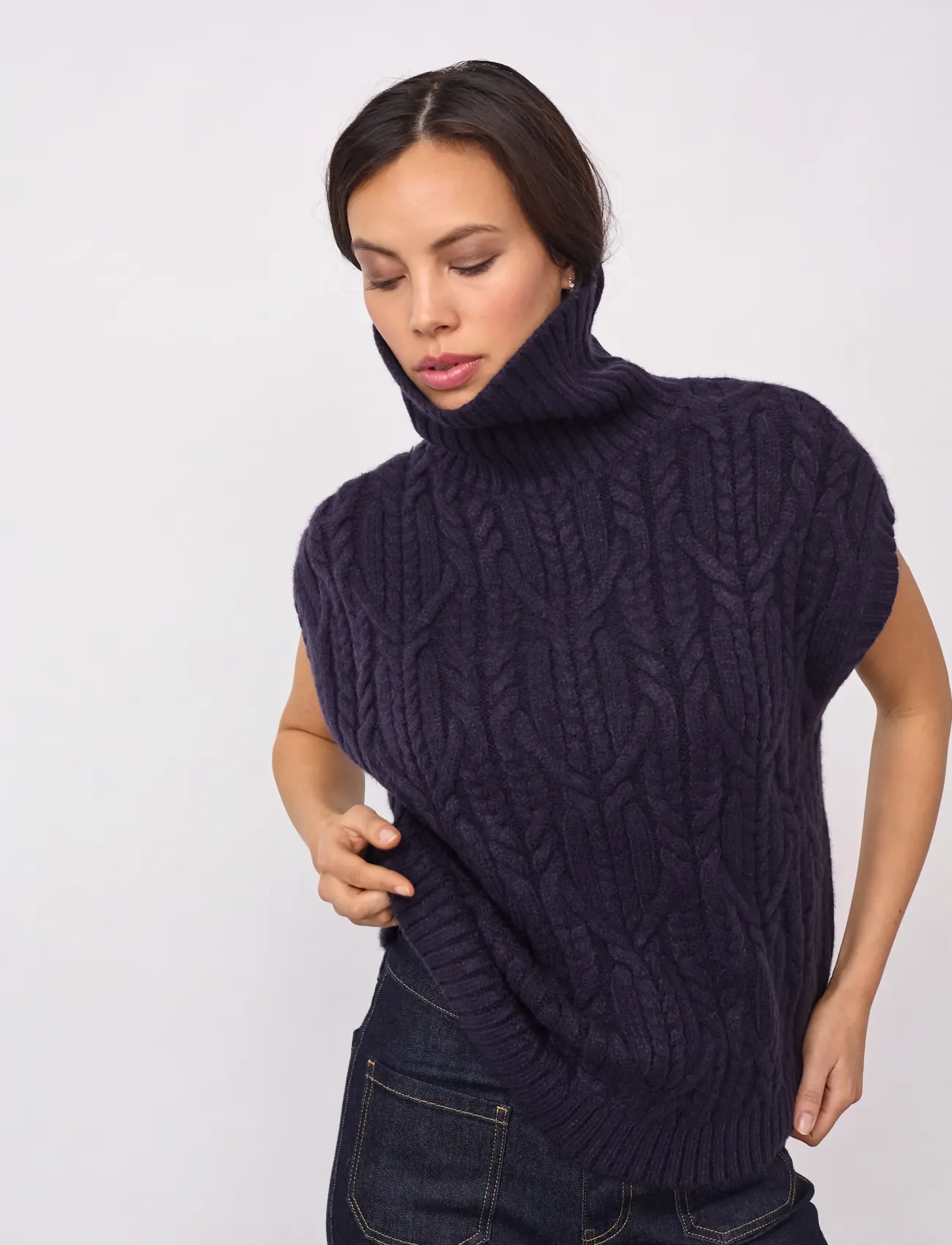 Co' Couture - 32222 RowCC Oversize Cable Knit Vest - kootud vestid - navy - 0