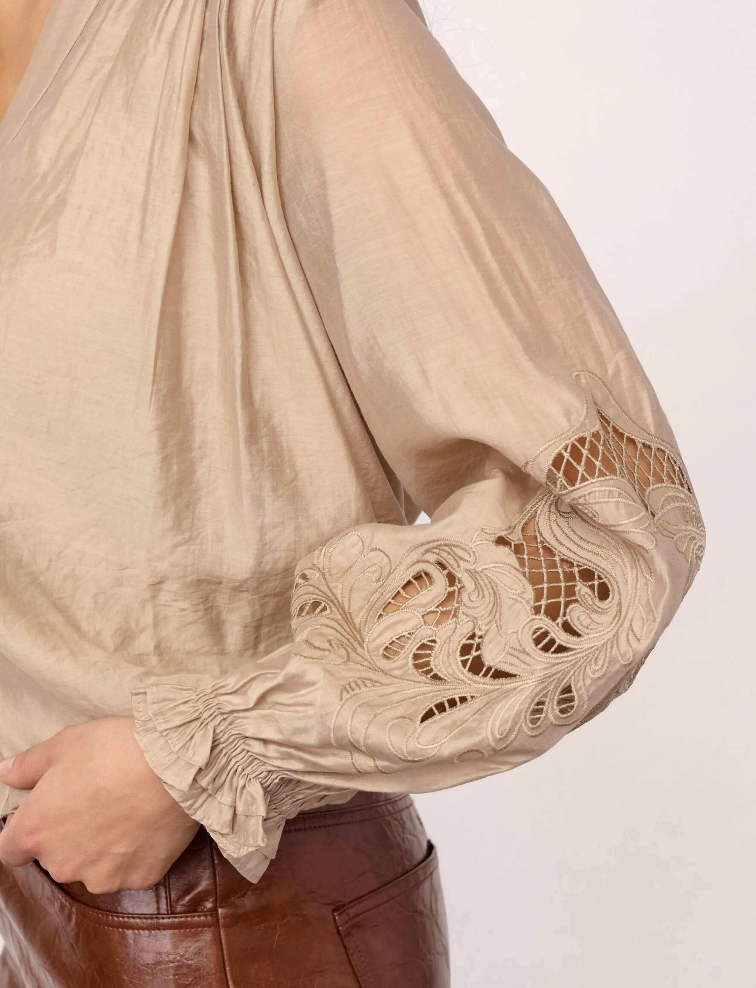 Co' Couture - DelinCC Balloon Emb Shirt - långärmade skjortor - mink - 5
