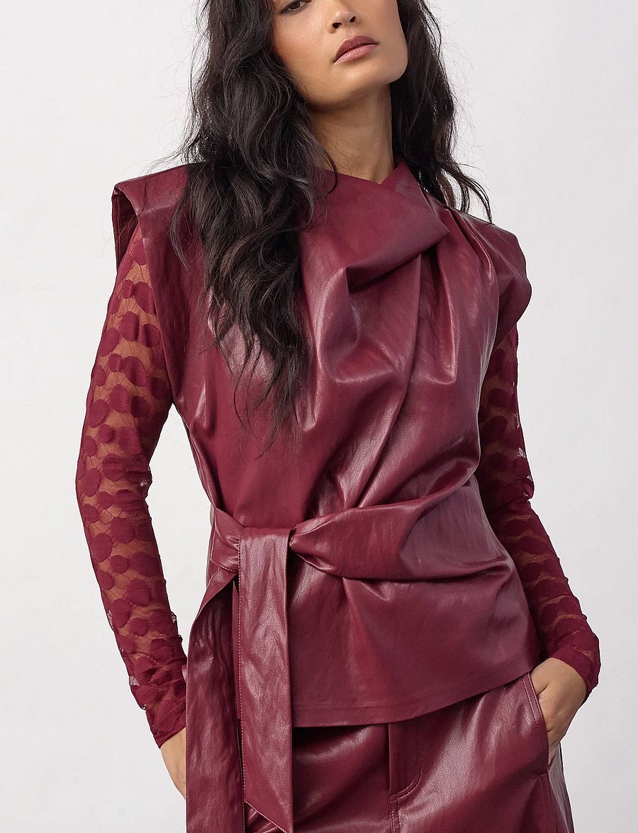 Co' Couture - GittCC Pleat Top - Ärmlösa blusar - berry red - 3