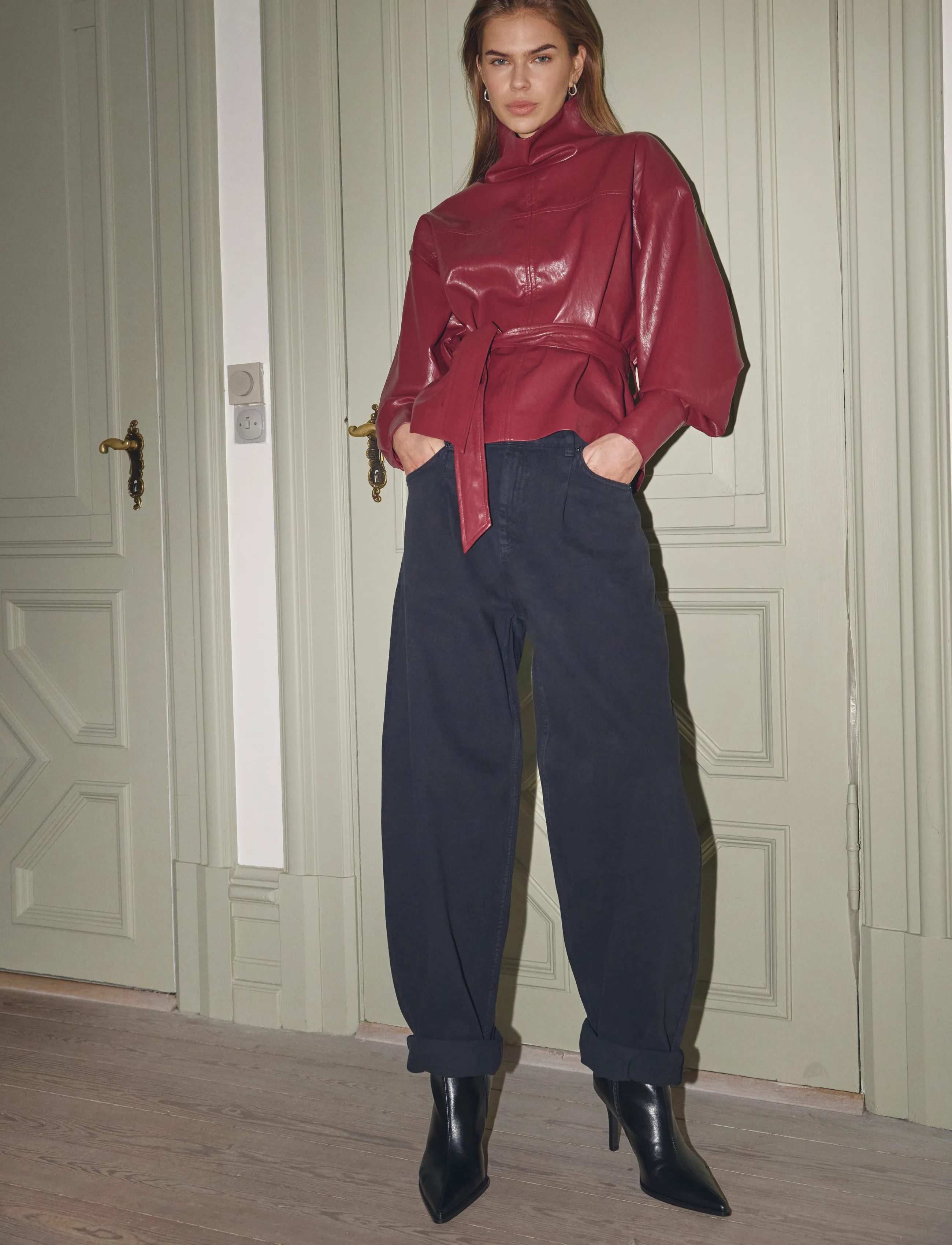 Gittcc Funnel Neck Blouse