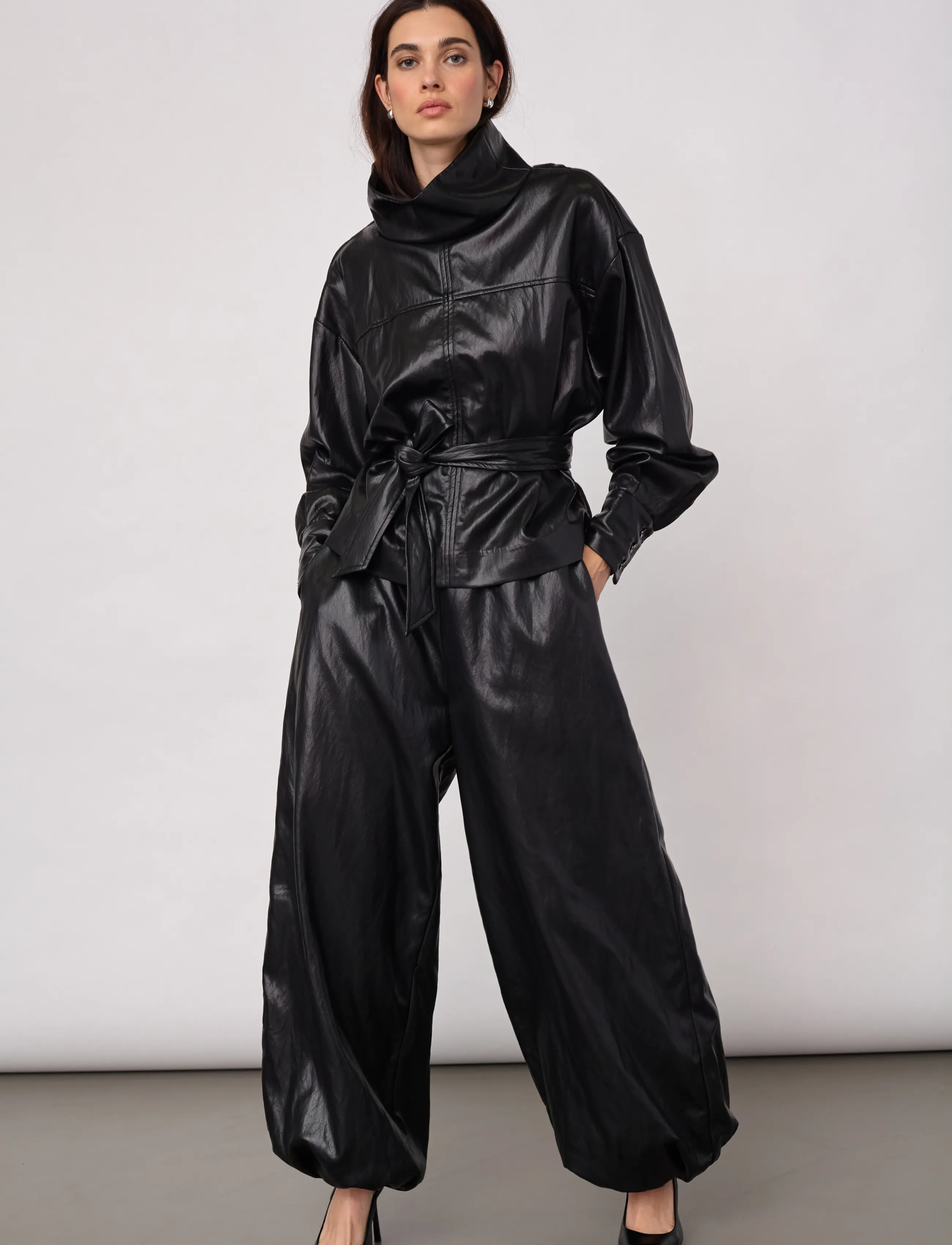 Co' Couture - GittCC Funnel Neck Blouse - langærmede bluser - black - 5