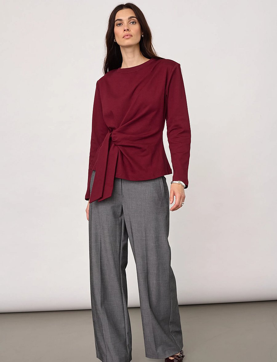 Co' Couture - OrianeCC LS Pleat Tie Tee - langärmelige blusen - wine red - 4