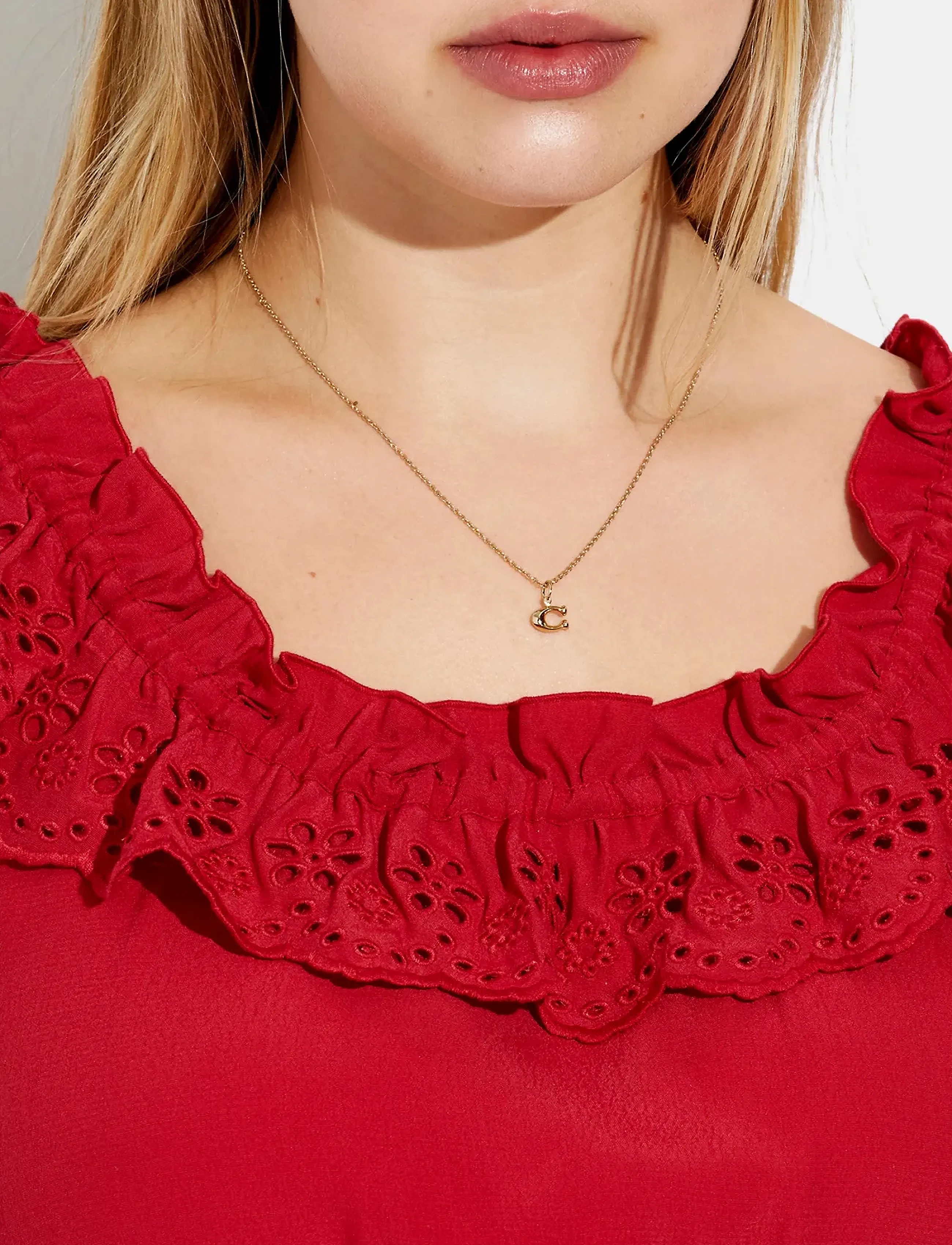 Coach Accessories Signature Starter Necklace, One Size, Necklaces, Gold - Dainty Frauen
