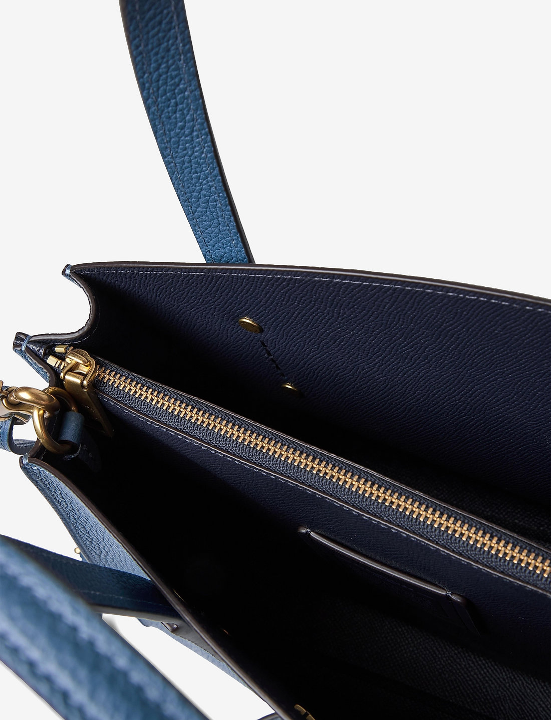 Coach Charlie 28 Carryall Shoulder bags Boozt