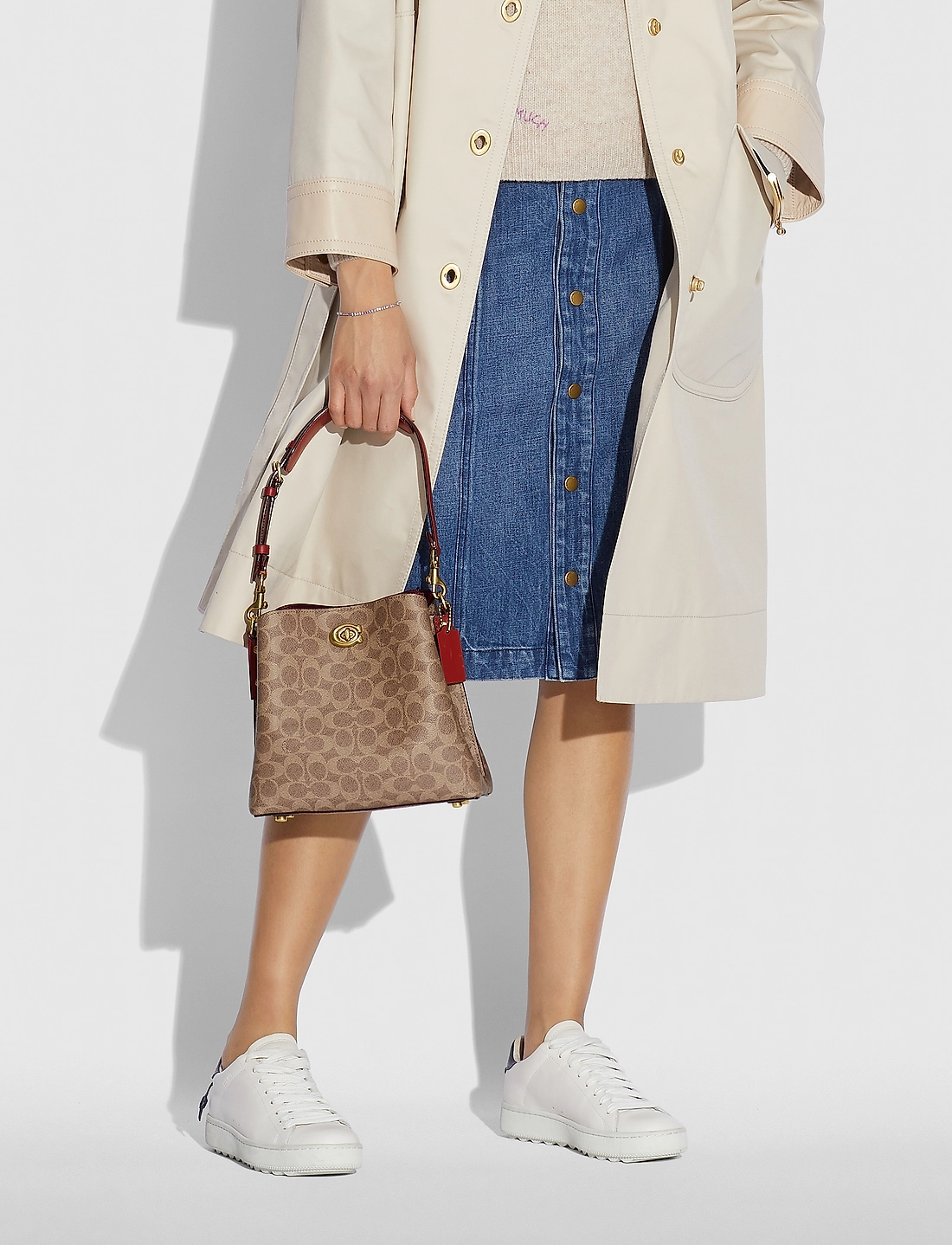 Coach bucket discount