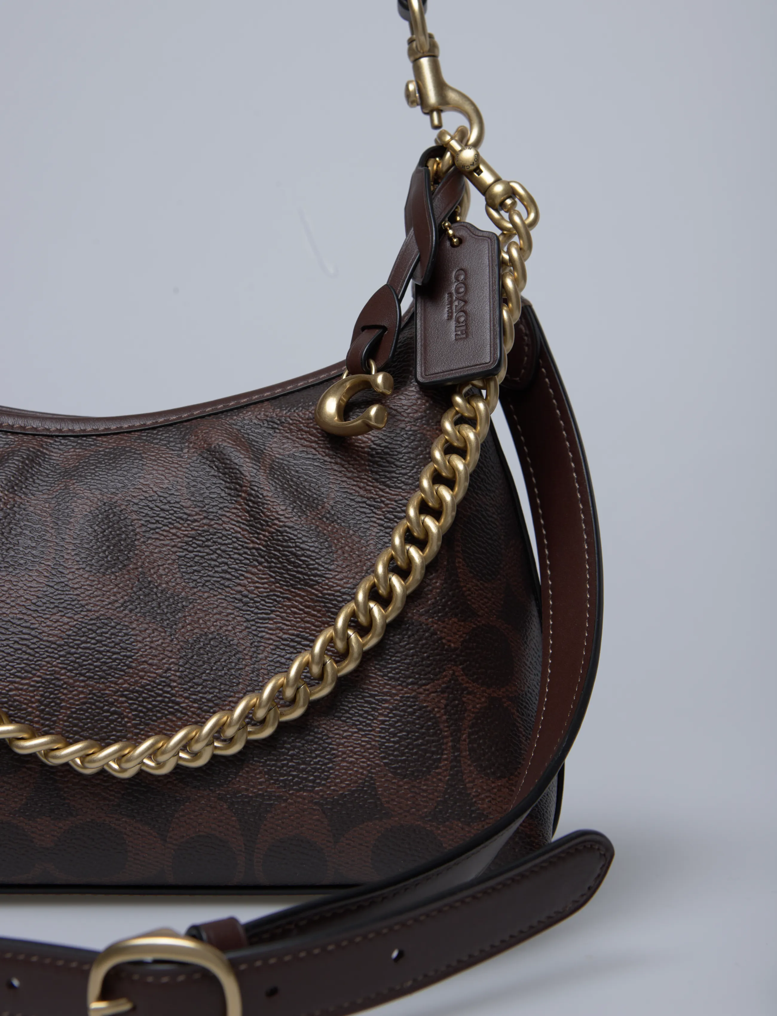Coach - Coated Canvas Signature Juliet Shoulder Bag 25 - rankinės ilgu dirželiu - b4/maple maple - 3