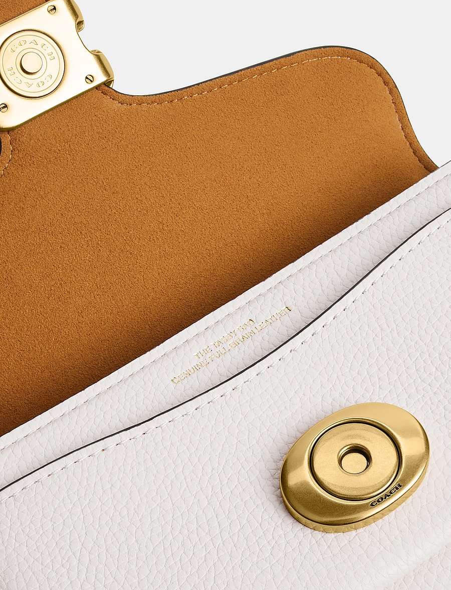 Coach - Polished Pebbled Leather Tabby Chain Crossbody 19 - Üleõlakotid - b4/chalk - 5