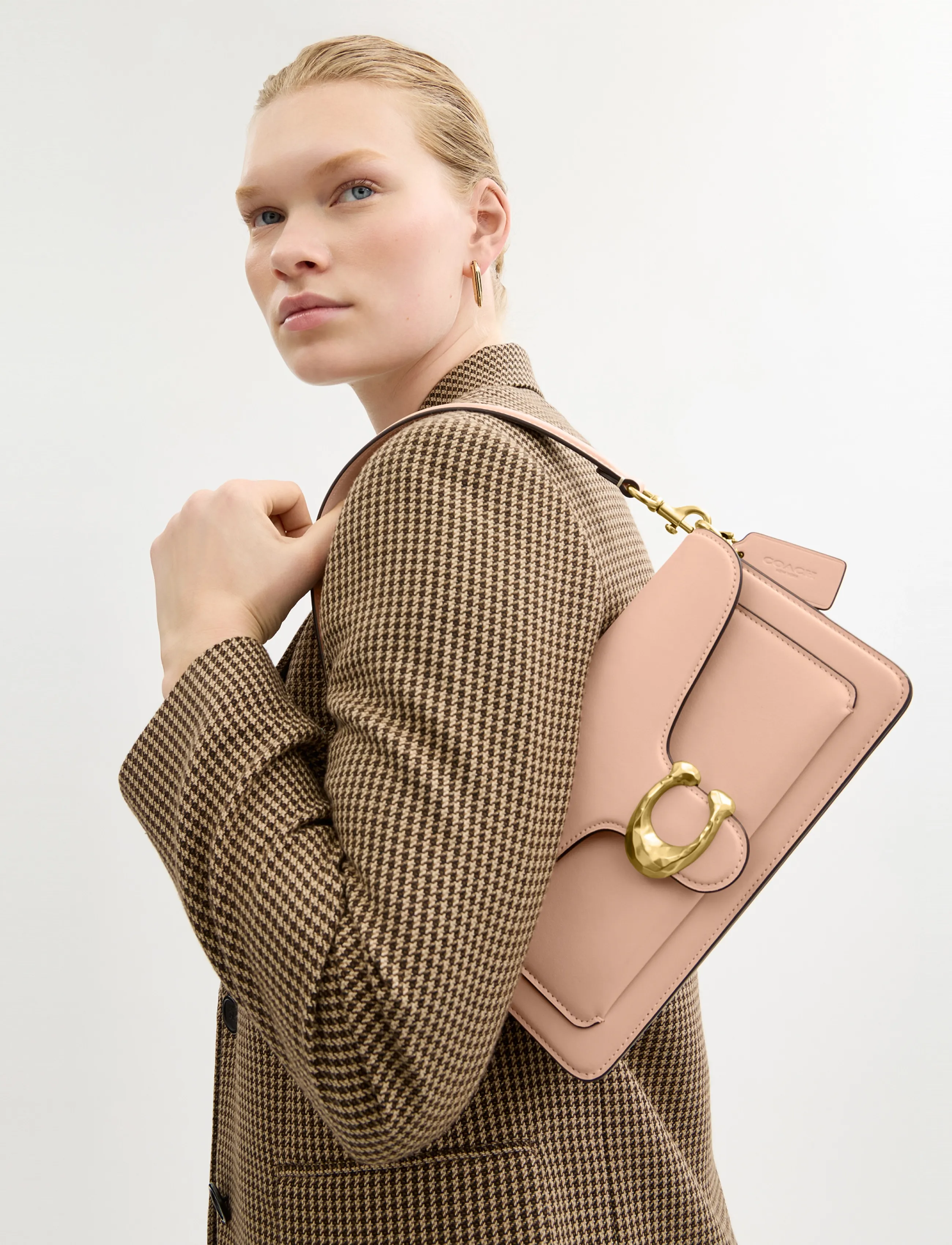Coach - TABBY SHOULDER BAG 26 - b4/cream - 4