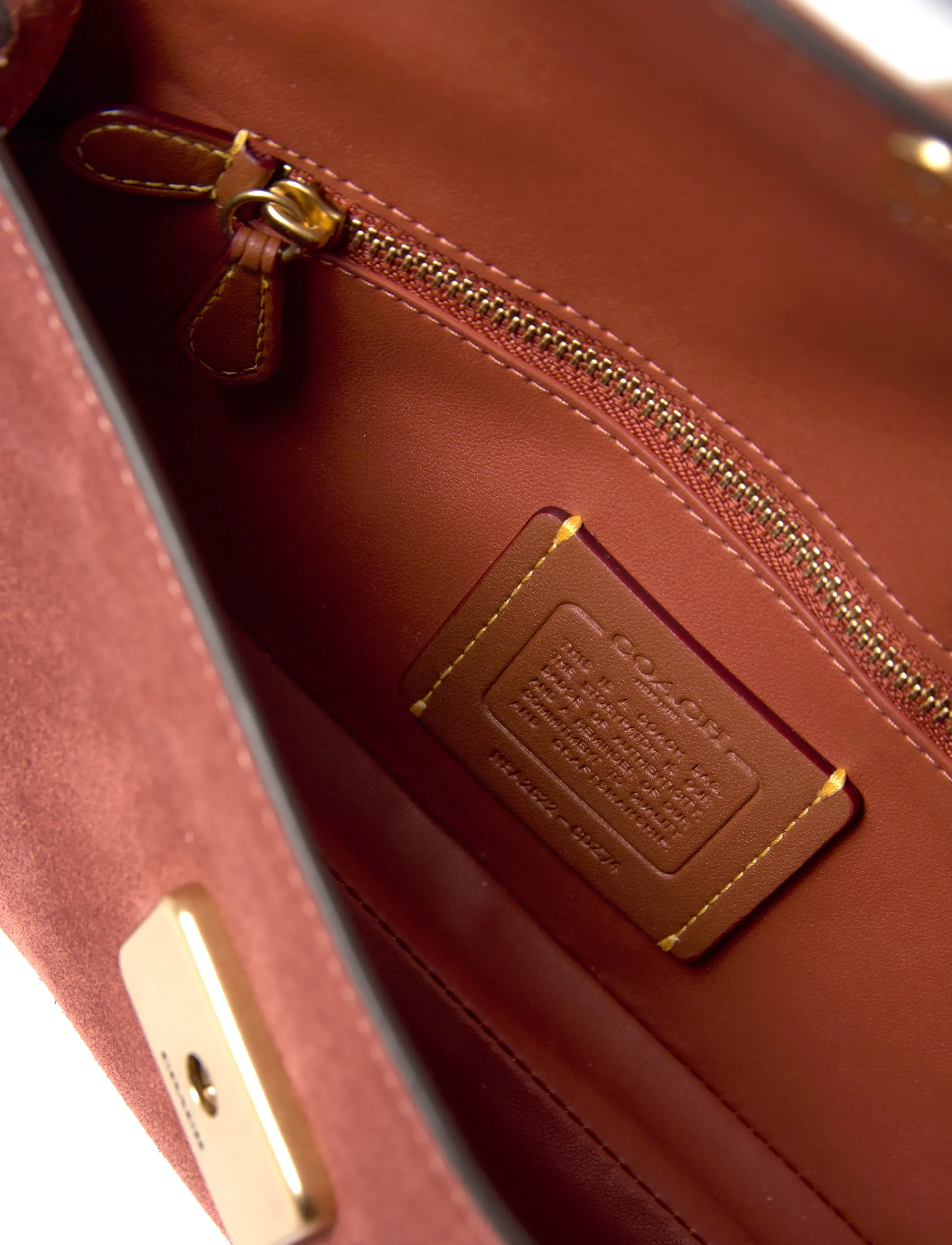 Coach - JET SHOULDER BAG DARK CHOCOLATE - everyday style - b4/clay - 4