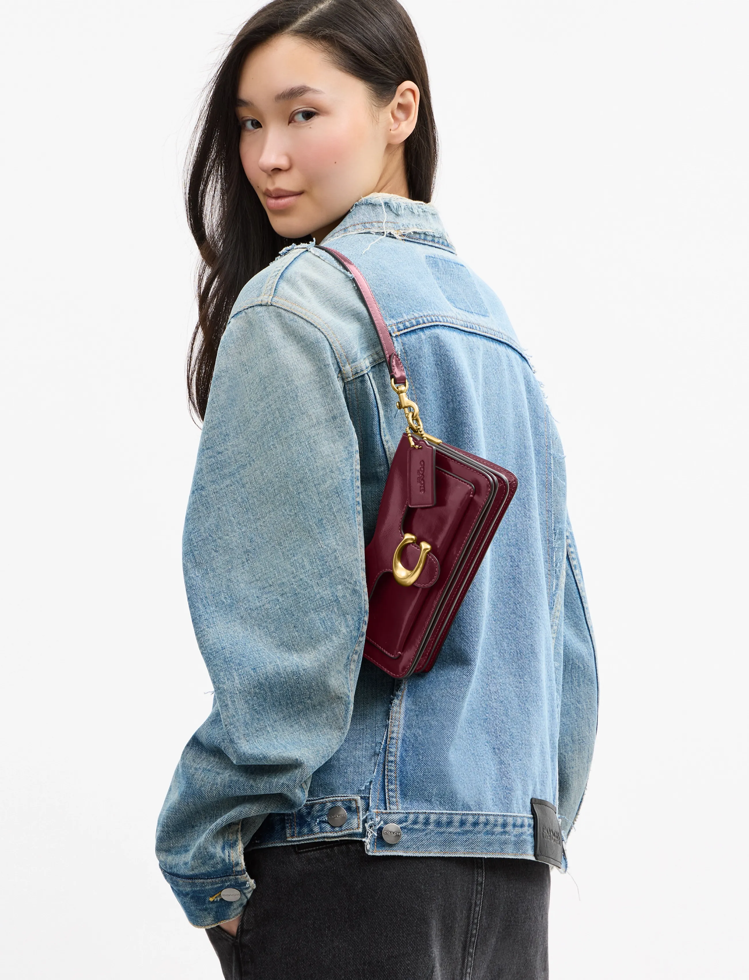 Coach - TABBY SHOULDER BAG 20 - schultertaschen - b4/dark cherry - 0