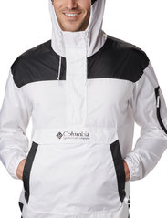 Columbia Sportswear - Challenger Windbreaker - vindjackor - white, black - 3