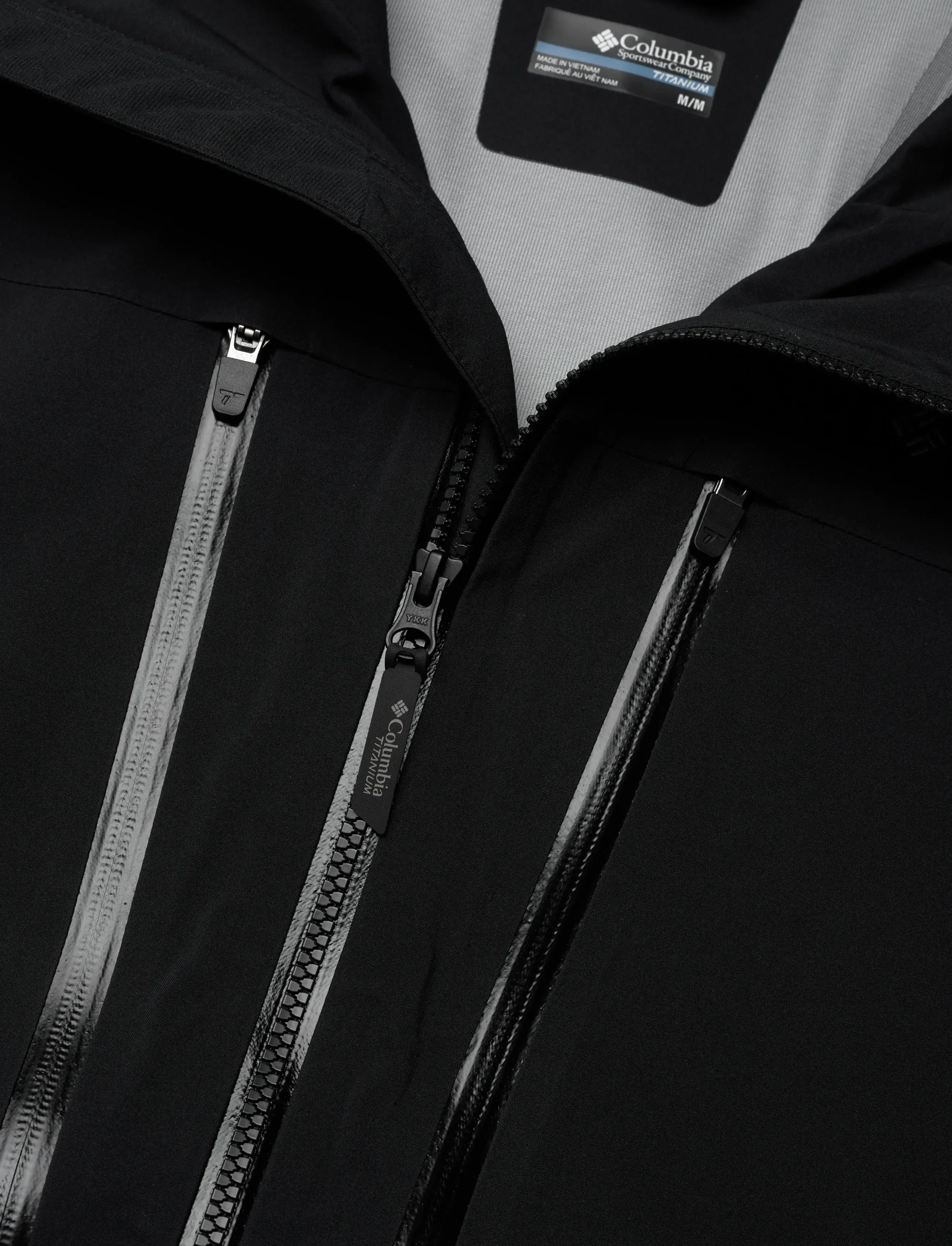 Columbia Sportswear - Platinum Peak II 3L Shell - raincoats - black - 2