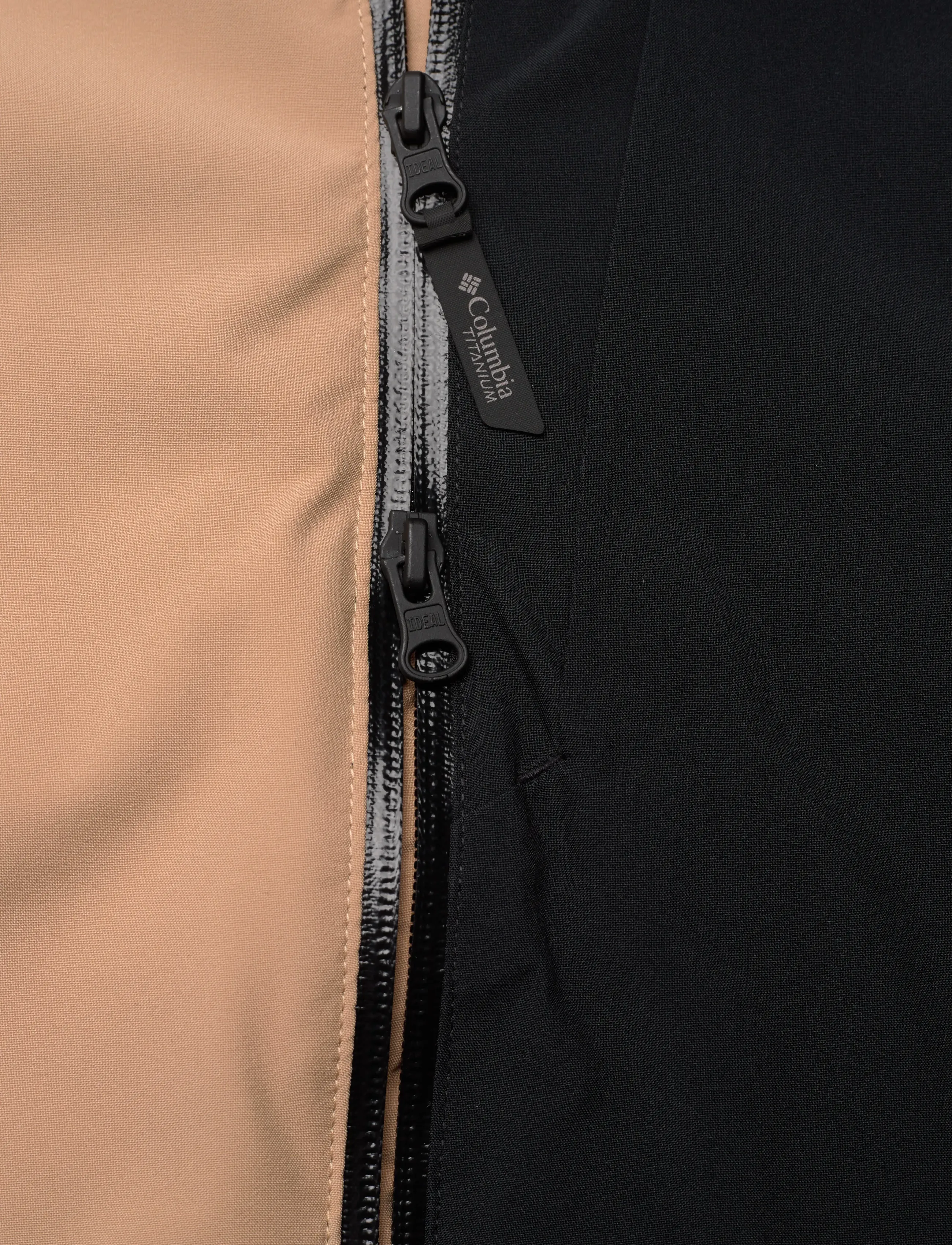 Columbia Sportswear - Winter District III Jacket - skidjackor - canoe, black - 4