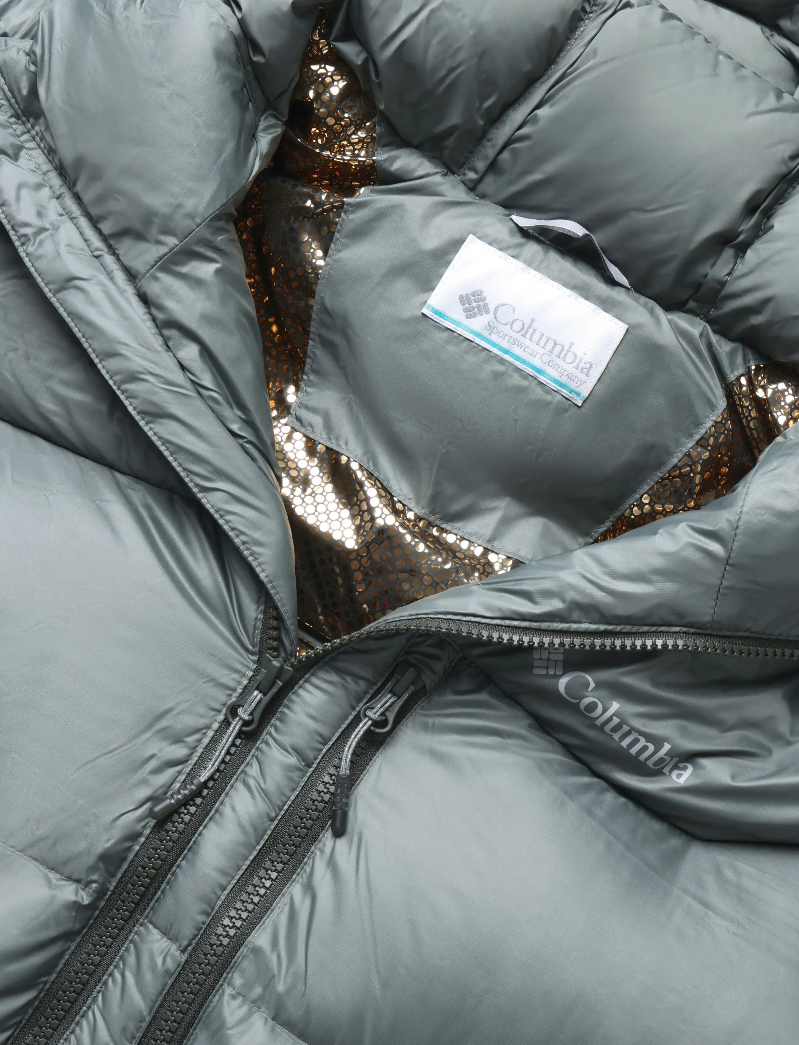 Columbia Sportswear - Cloudview Down Hooded Jacket - outdoor jackets - sedona sage - 2