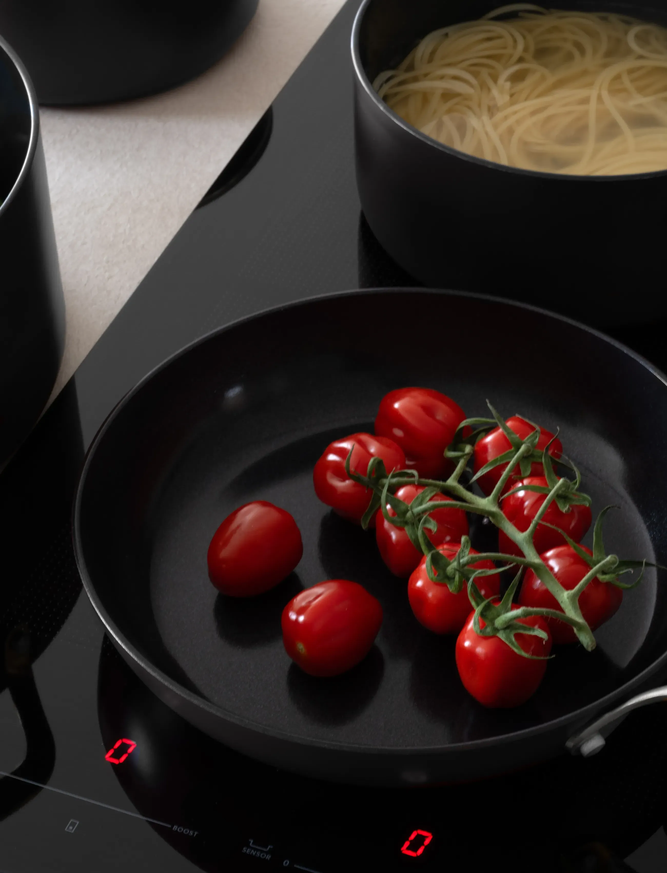 Combekk - Fry Pan 2pcs set 20&28cm BLACK - Element Expert - stekpannor - black - 5