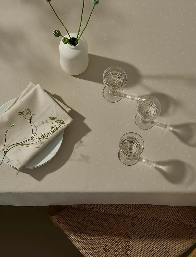 compliments - Confetti Damask Table Cloth - dukar & löpare - moon - 3