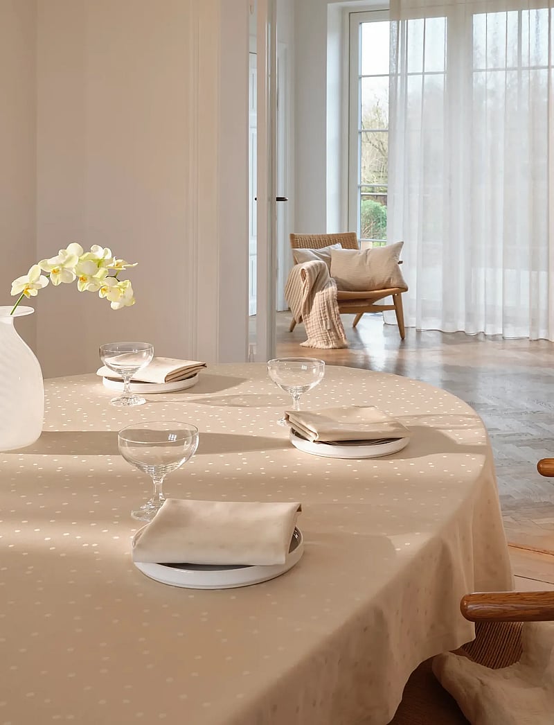 compliments - Confetti Damask Table Cloth - dukar & löpare - moon - 4