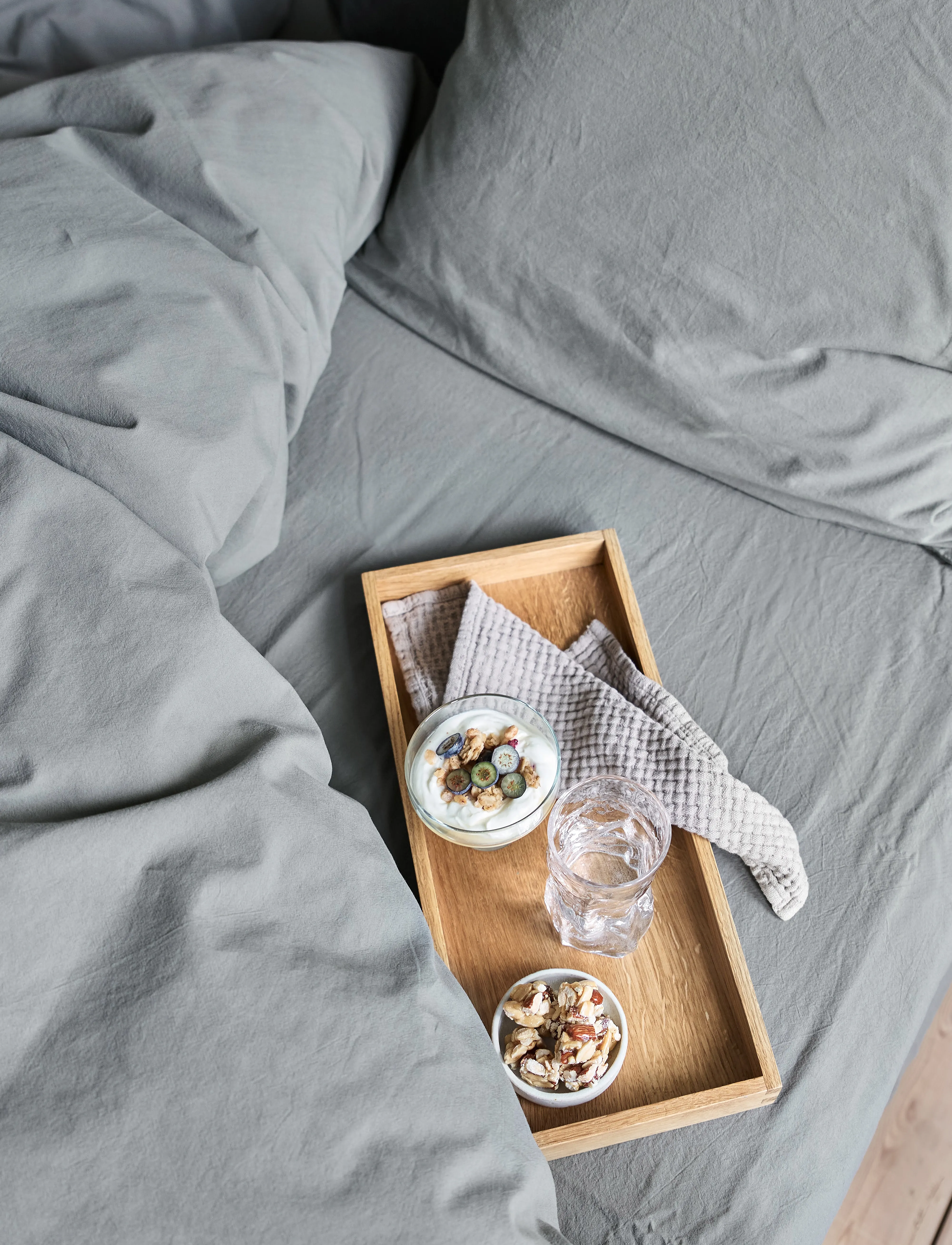compliments - Stone Bed Linen 140x220/50x70 cm - bed sets - grey - 2