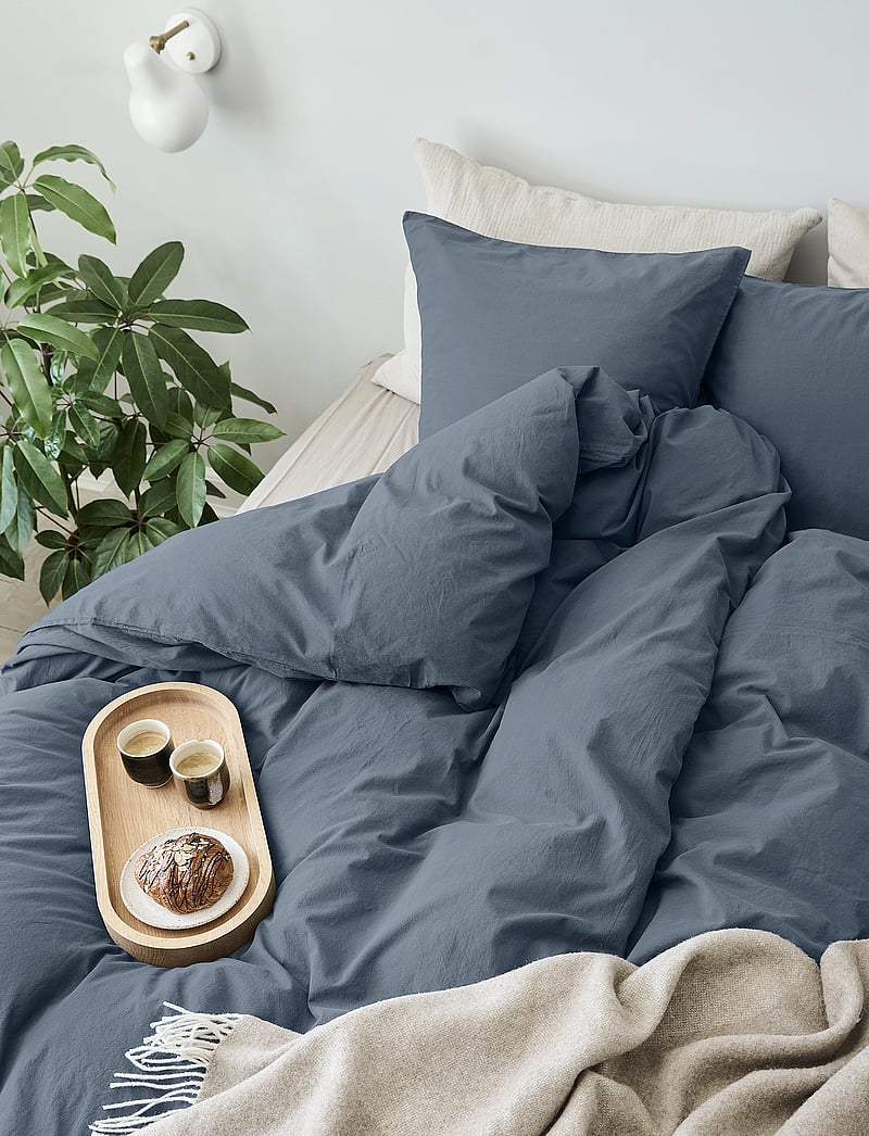 compliments - Stone Bed Linen 150x210/50x60 cm - bed sets - dark blue - 2