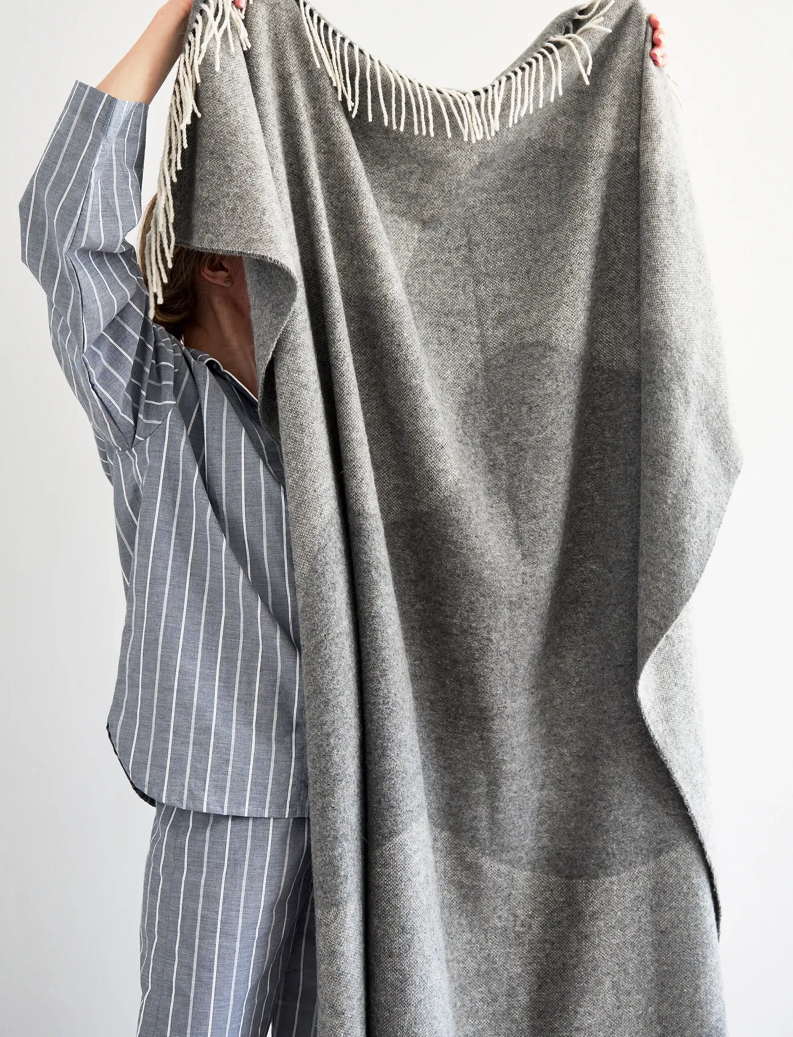 compliments - Waves Throw - udendørstekstiler - grey - 4