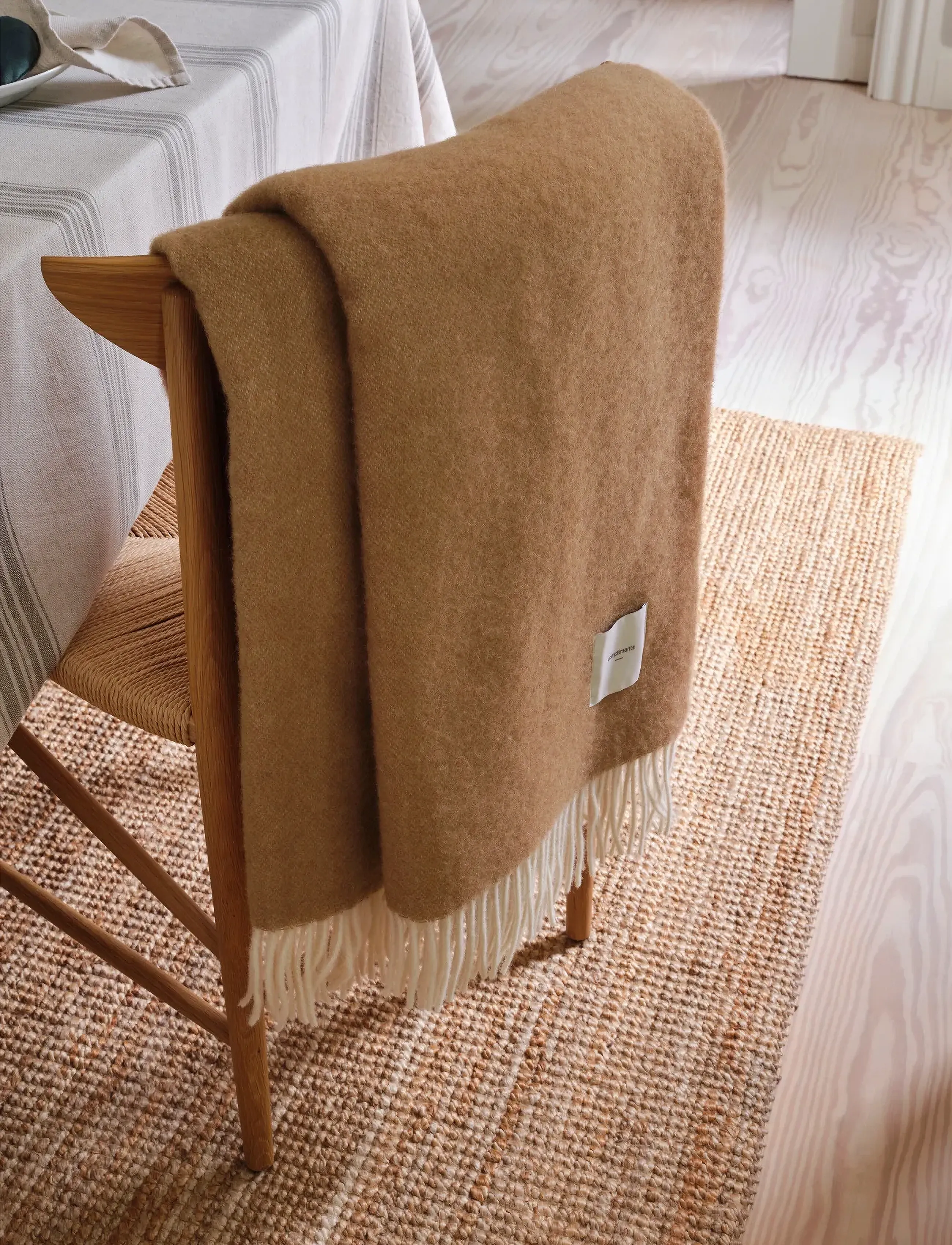 compliments - Duo Throw - tekstiilid välitingimustes - camel - 5