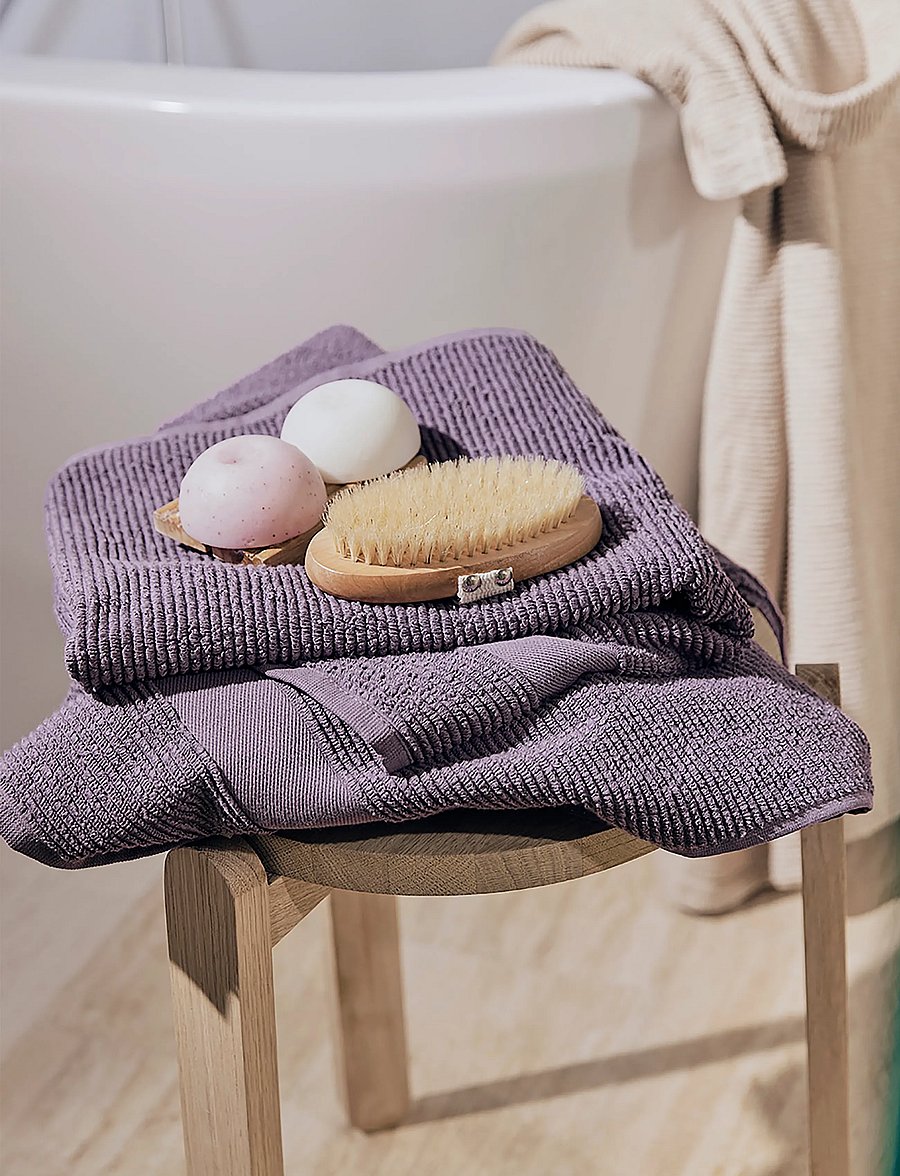 compliments - Slow Towel 50x100 cm - saunalinad - plum - 0