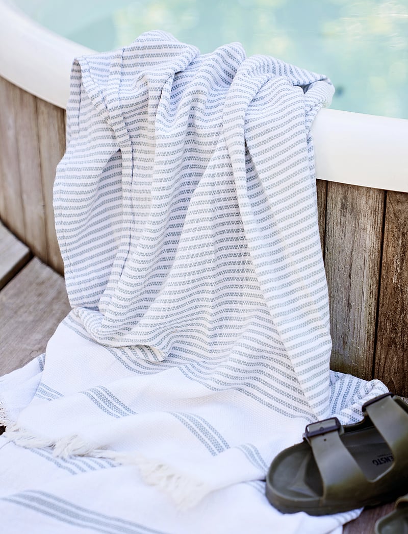 compliments - Maggiore Towel - gifts below 15000kr - blue - 1