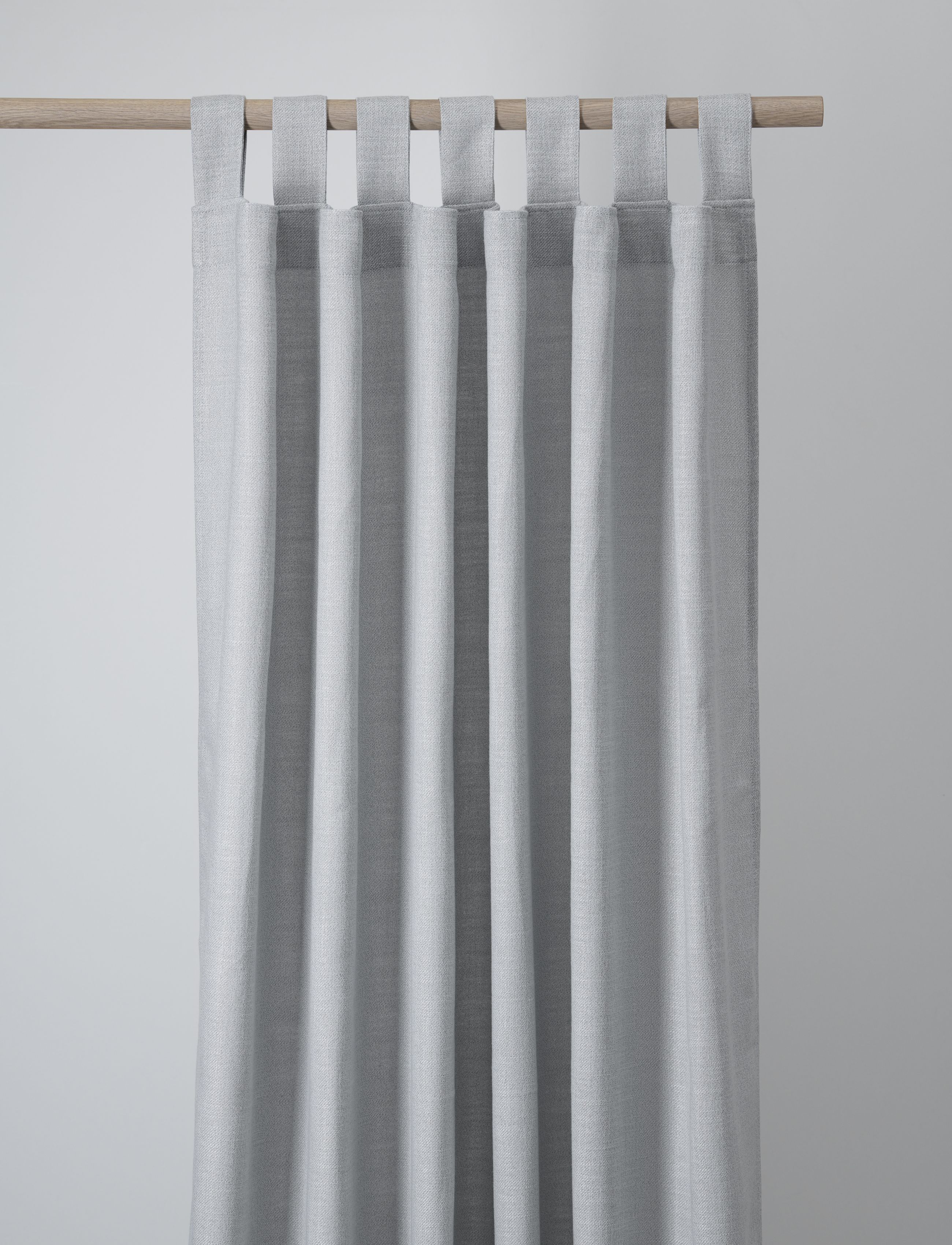 Ivalo Curtain 140x260 cm w/loops - GREY